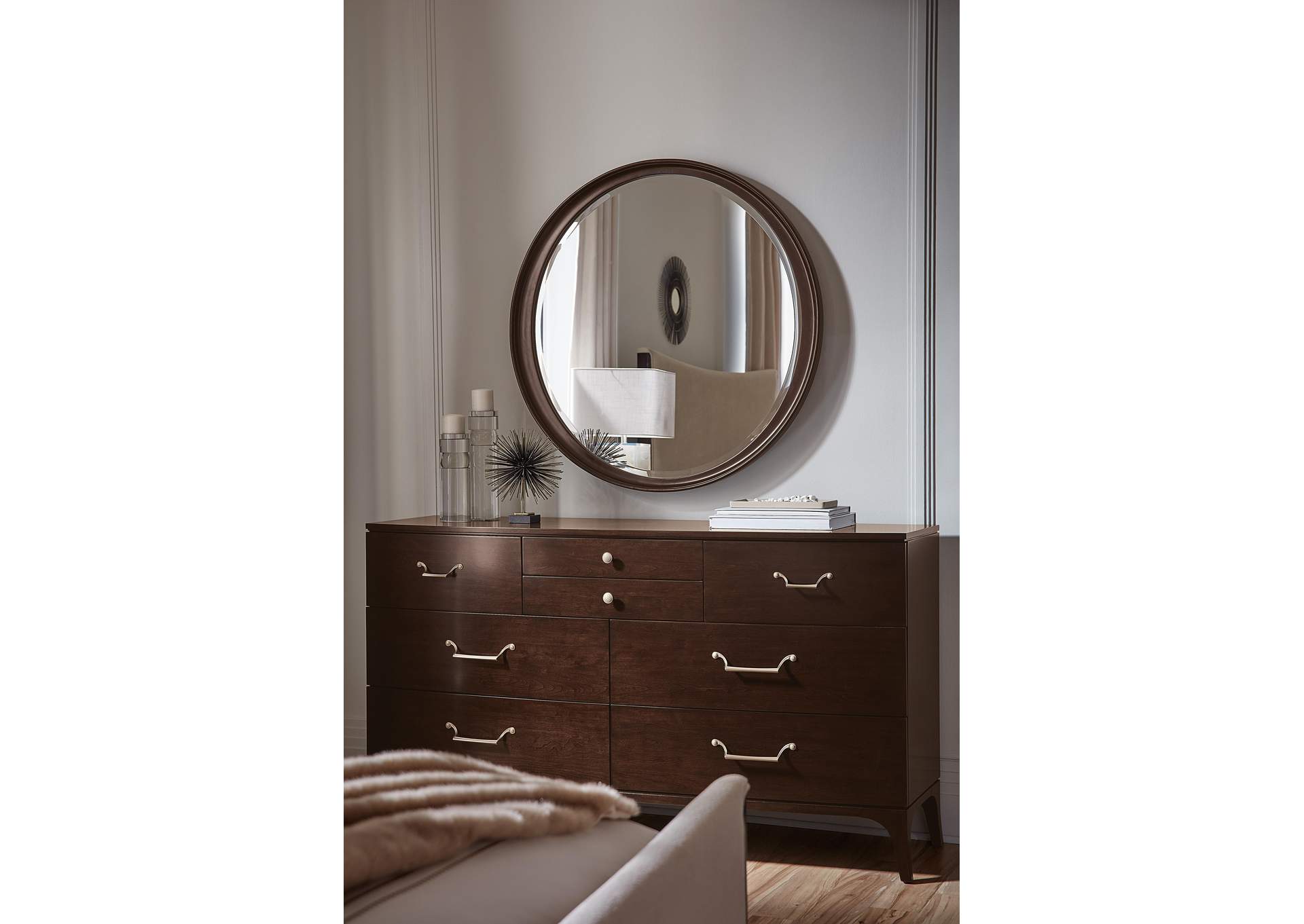 Bella Donna Round Mirror,Hooker Furniture