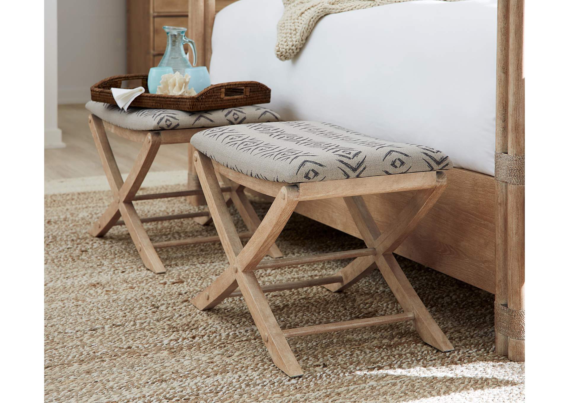 Retreat Camp Stool Bed Bench,Hooker Furniture