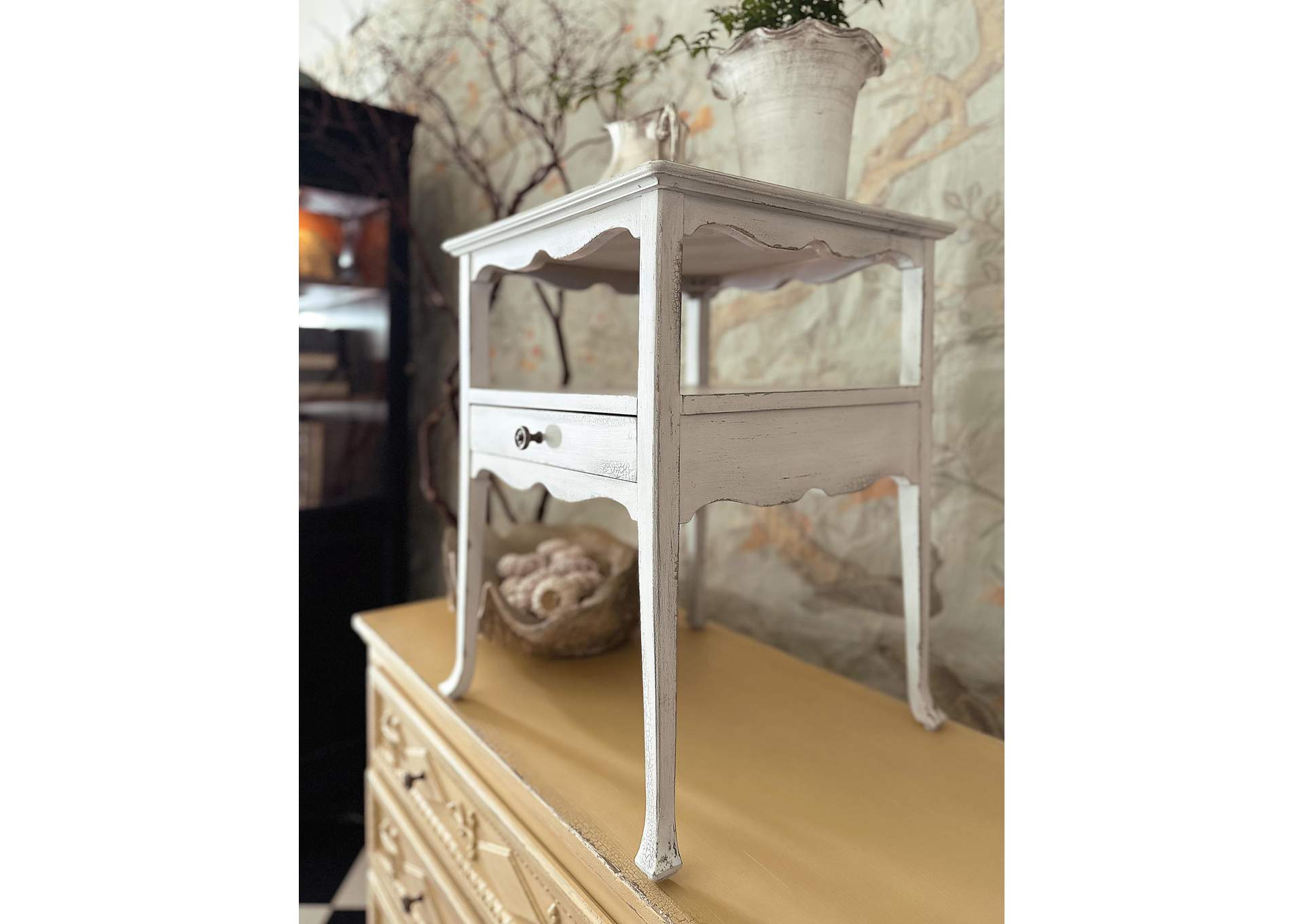 Charleston One - Drawer Accent Table,Hooker Furniture