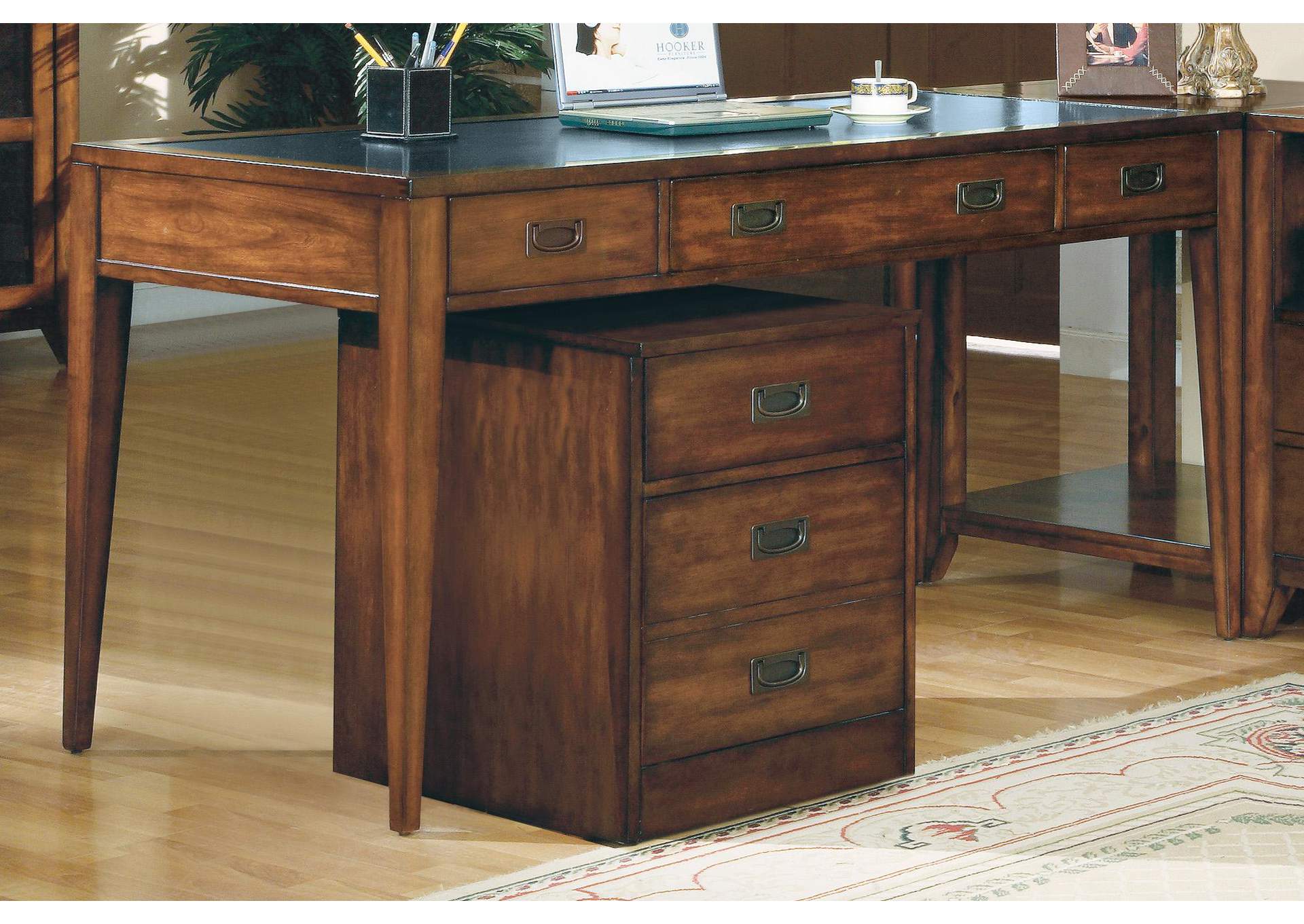 Danforth Executive Leg Desk,Hooker Furniture