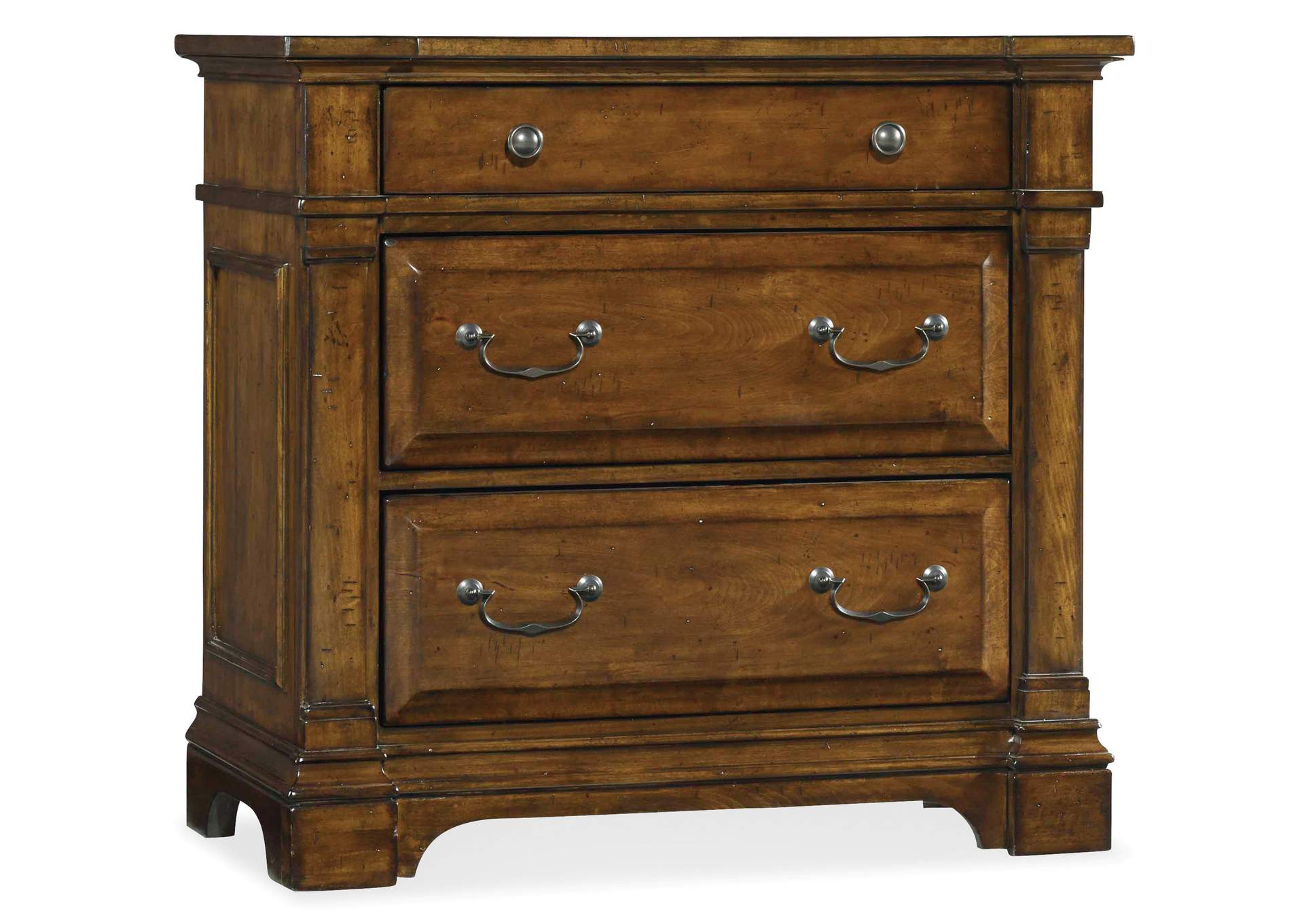 Tynecastle Bachelors Chest,Hooker Furniture