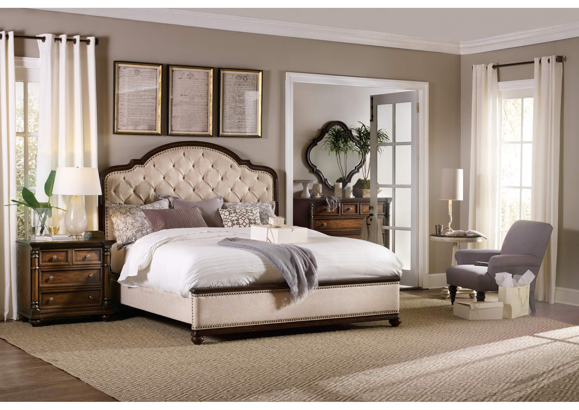 Leesburg Queen Upholstered Bed,Hooker Furniture
