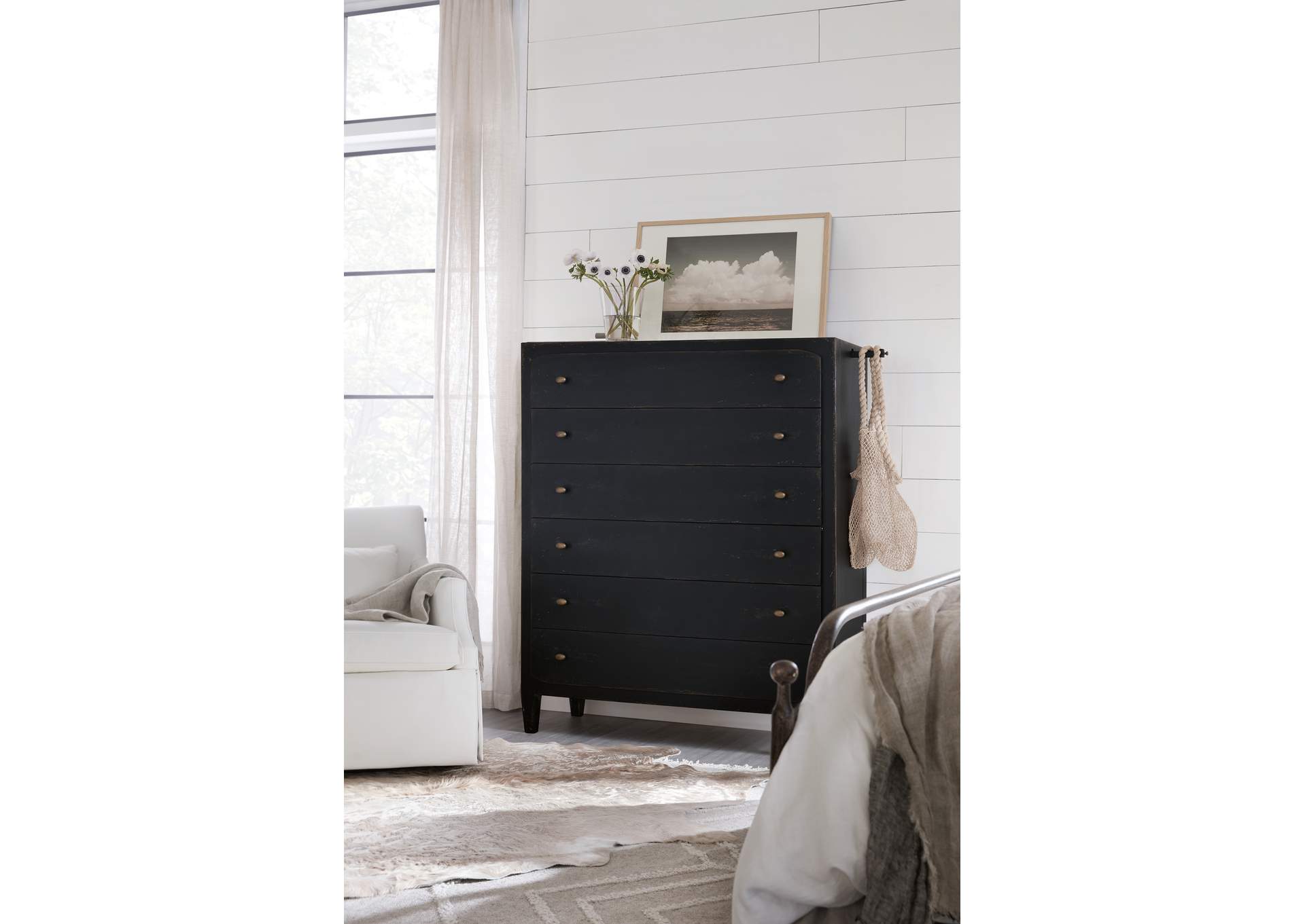 Ciao Bella Six-Drawer Chest- Black,Hooker Furniture