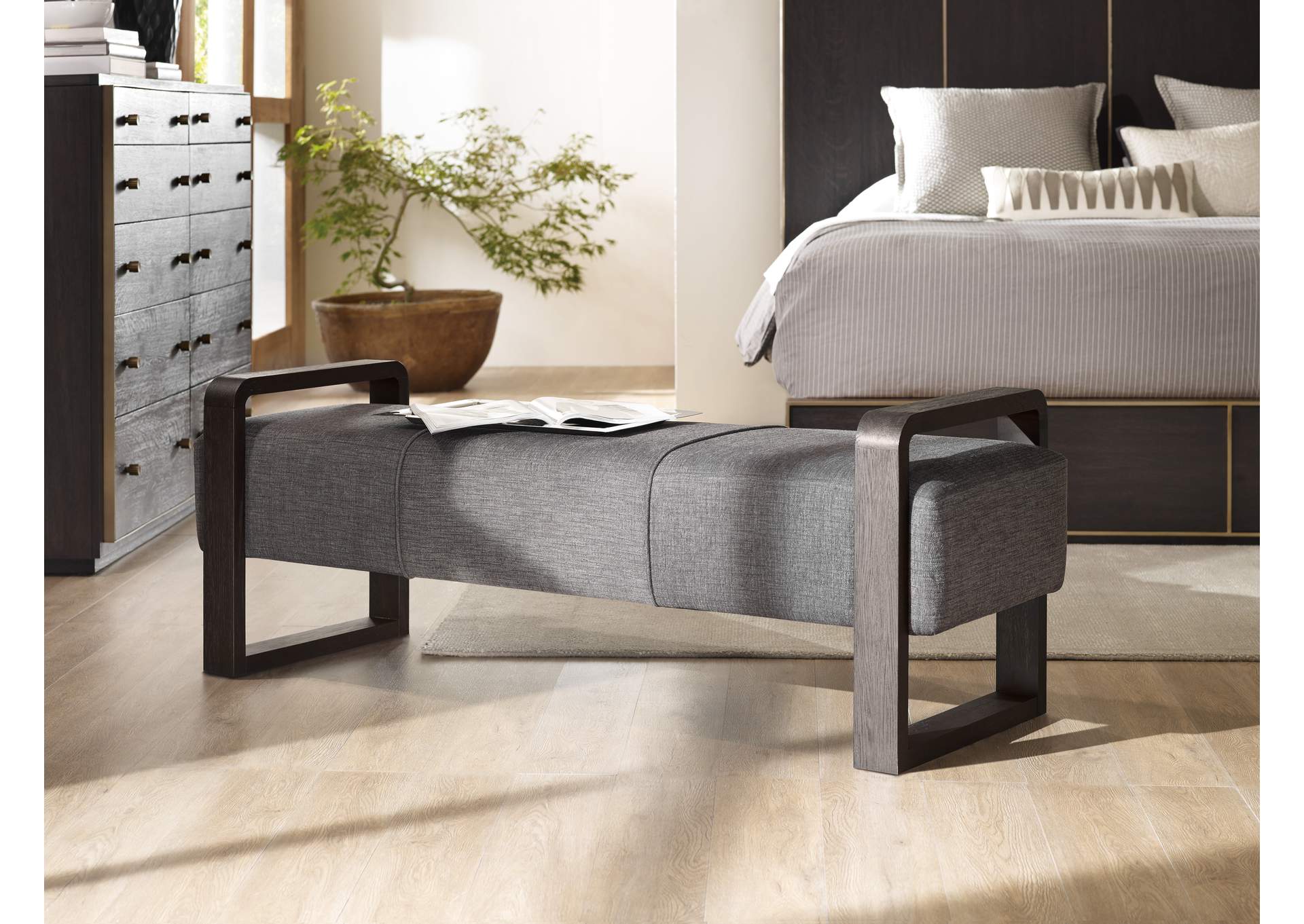 Curata Upholstered Bench,Hooker Furniture