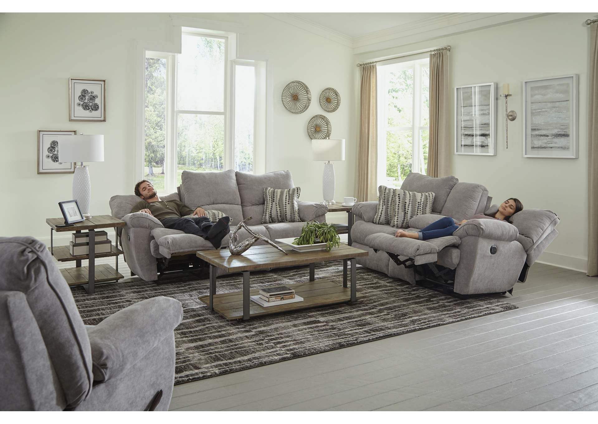 Sadler Lay Flat Reclining Console Loveseat,Jackson Catnapper