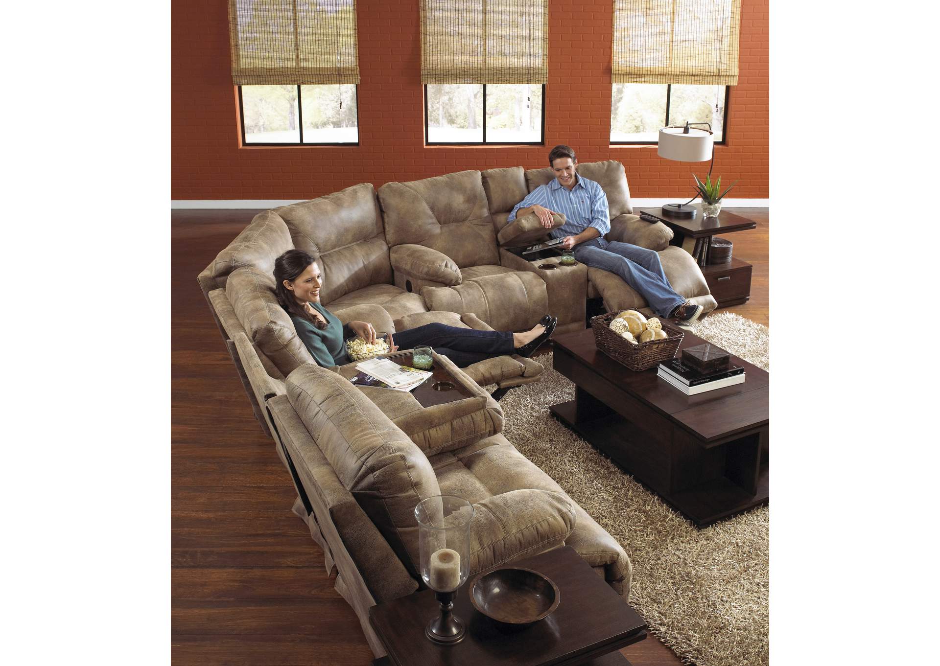 Voyager Power "lay Flat" Recliner Console Loveseat,Jackson Catnapper