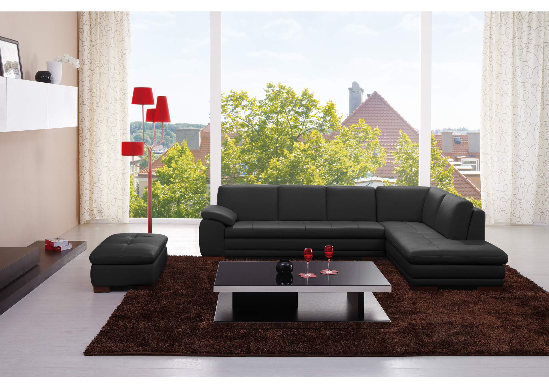 625 Italian Leather Sectional Black in Right Hand Facing,J&M Furniture