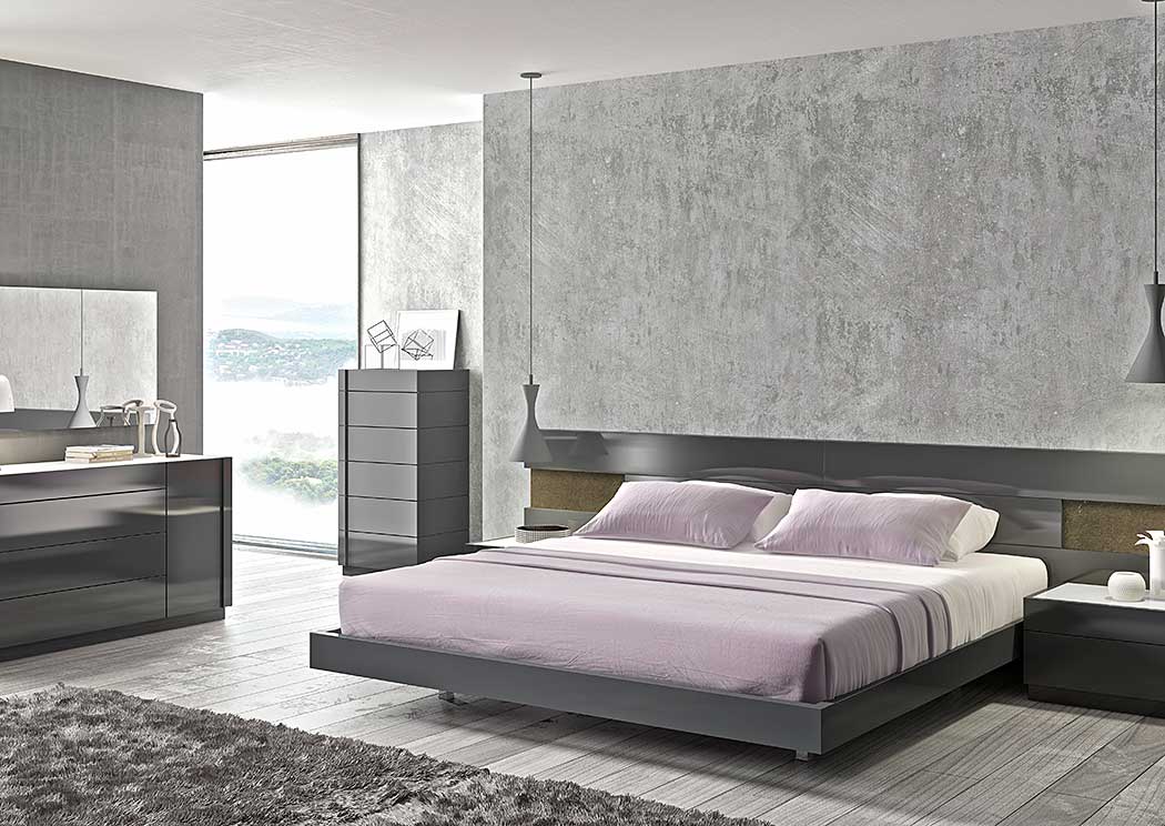 Braga Queen Bed, Dresser & Mirror,J&M Furniture