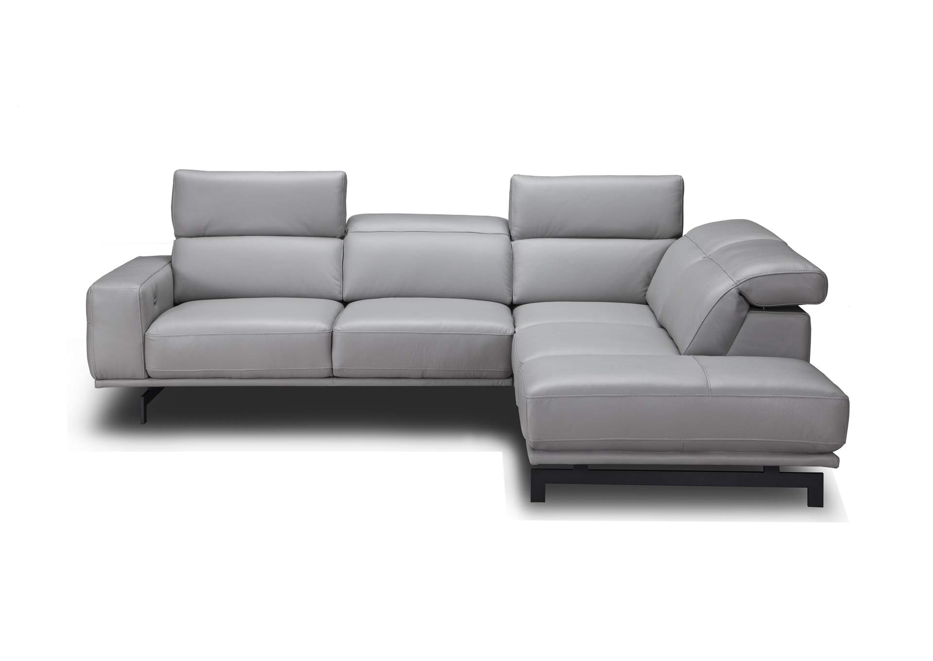 Davenport Light Grey Sectional In Right Facing,J&M Furniture