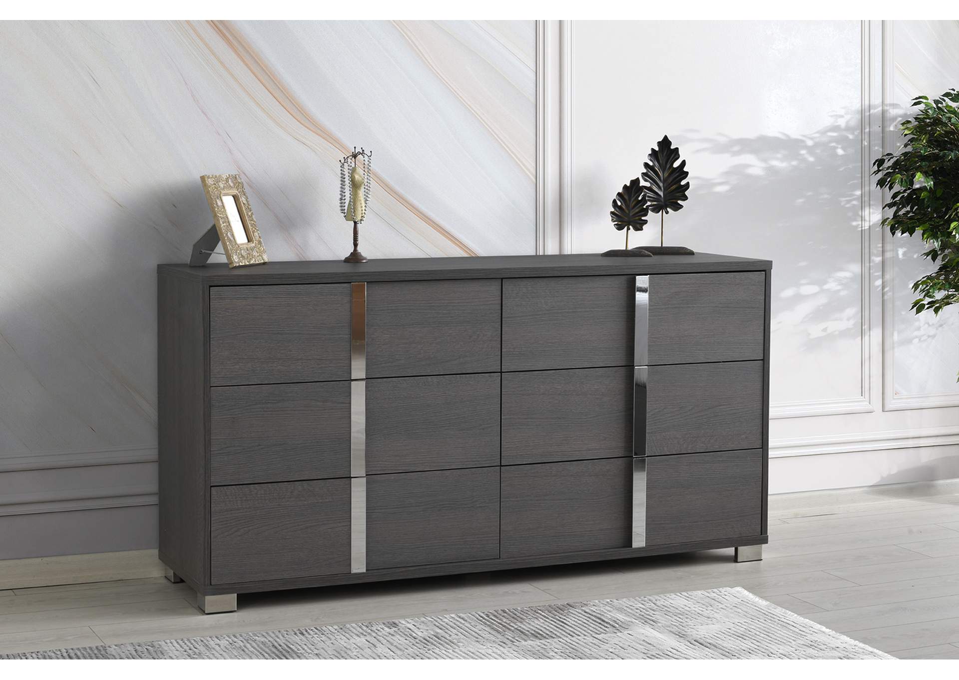 Giulia Chest In Matte Gray,J&M Furniture