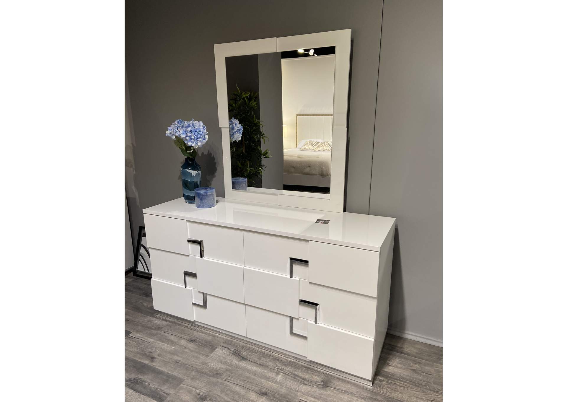 Infinity Premium Dresser In Bianco Lucido,J&M Furniture