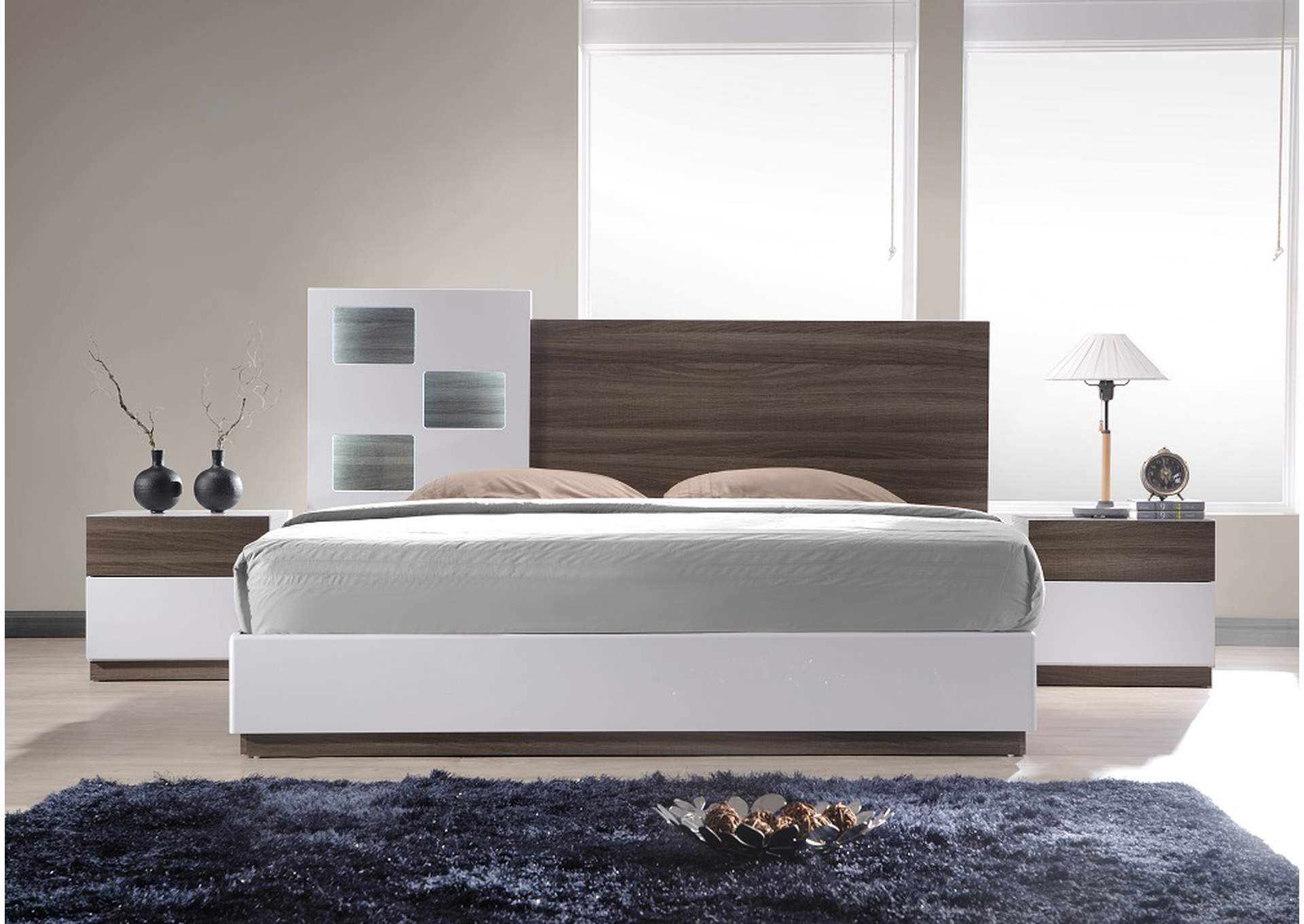 Sanremo A Queen Bed,J&M Furniture