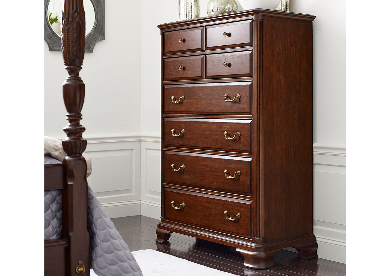 Hadleigh Classic Cherry Drawer Chest,Kincaid