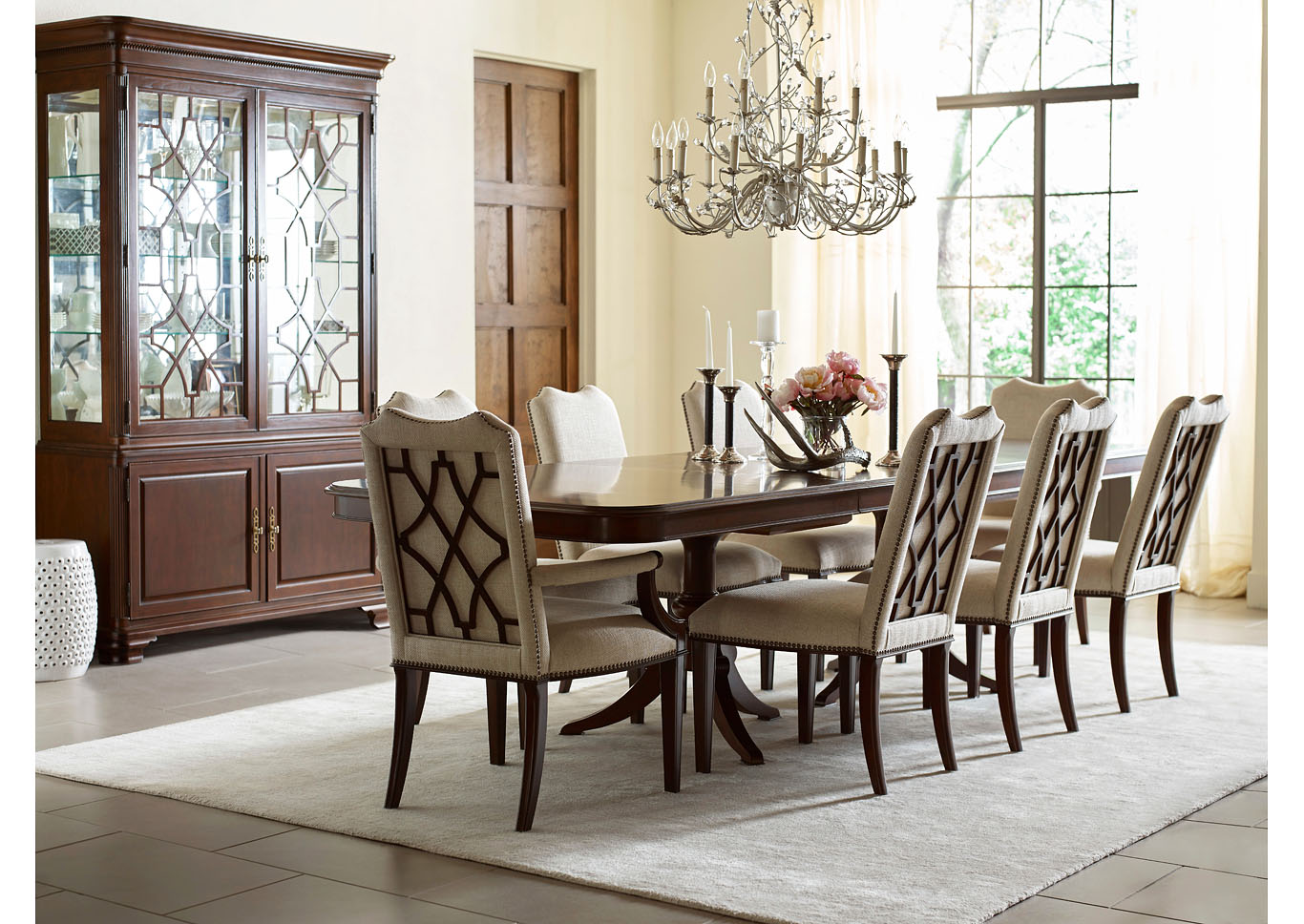 Hadleigh Classic Cherry Dining Set w/6 Upholstered Side Chairs & 2 Upholstered Arm Chairs,Kincaid