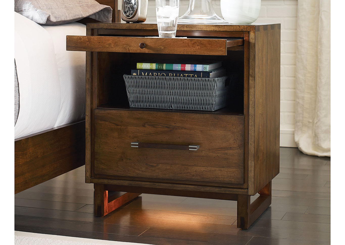 Cabinetmaker Nutmeg Nightstand,Kincaid