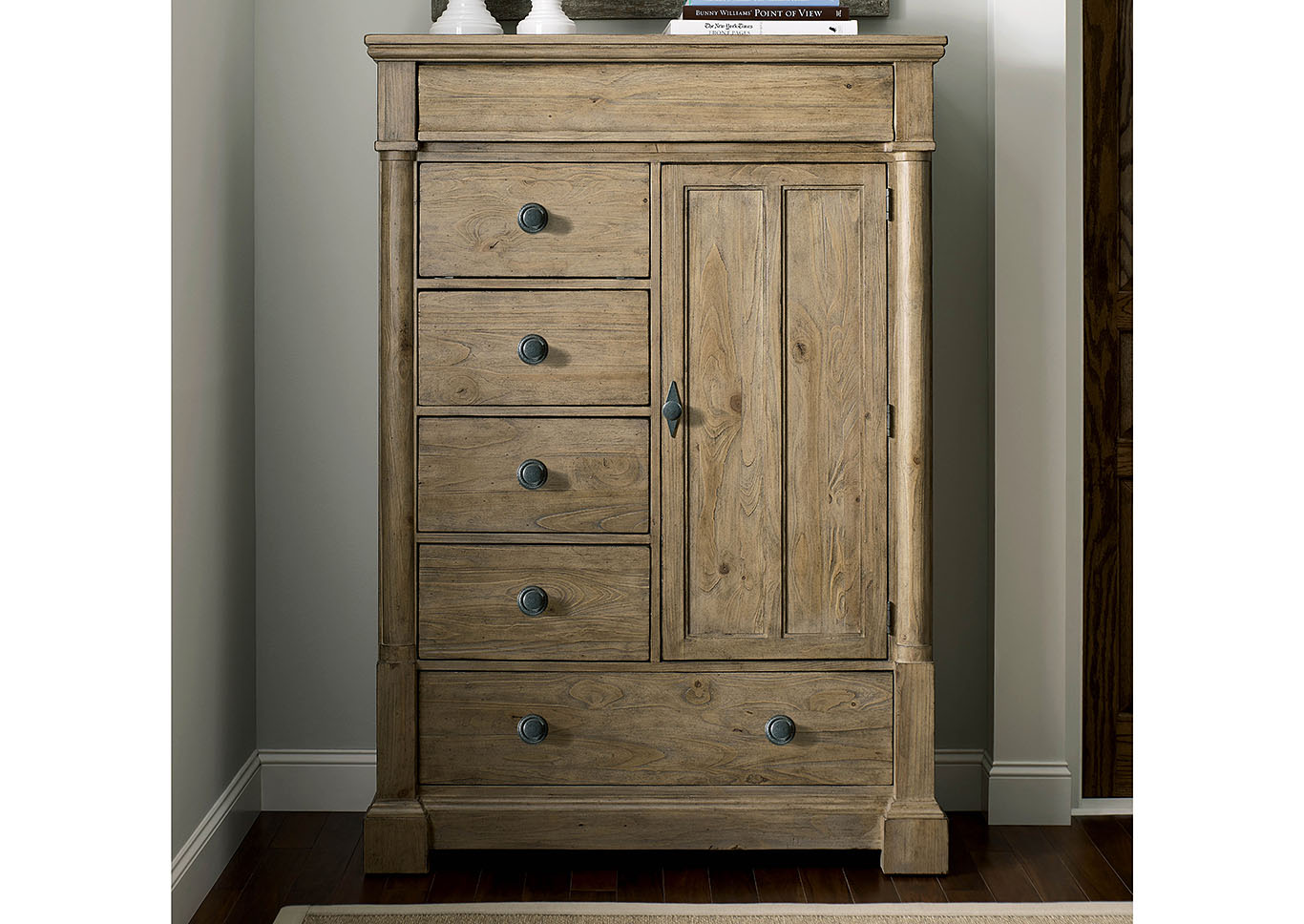 Latrobe Dune Chest,Kincaid