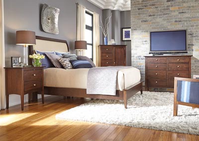 Image for Meridian Honey Upholstered Queen Bed