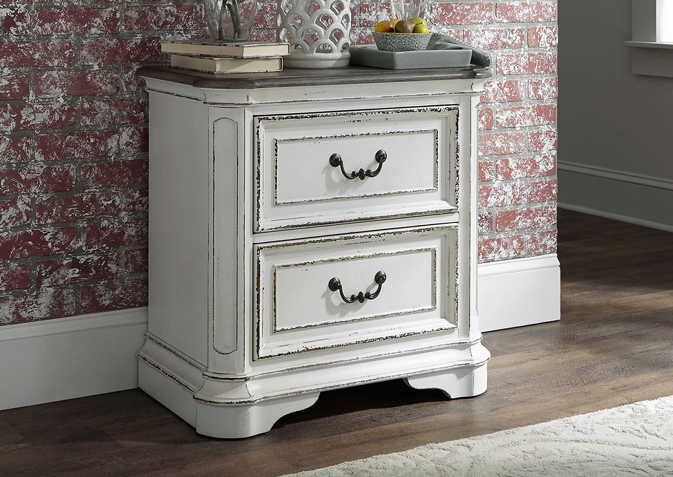 Magnolia Manor Queen Panel Bed, Dresser & Mirror, Nightstand,Liberty