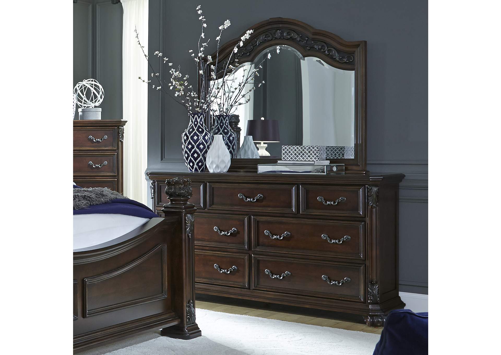 Messina Estates Queen Poster Bed, Dresser & Mirror,Liberty