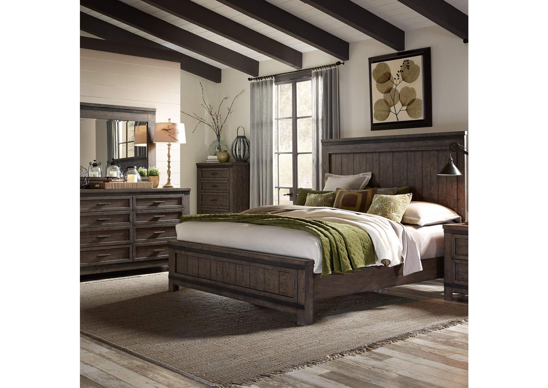 Thornwood Hills California King Panel Bed, Dresser & Mirror,Liberty