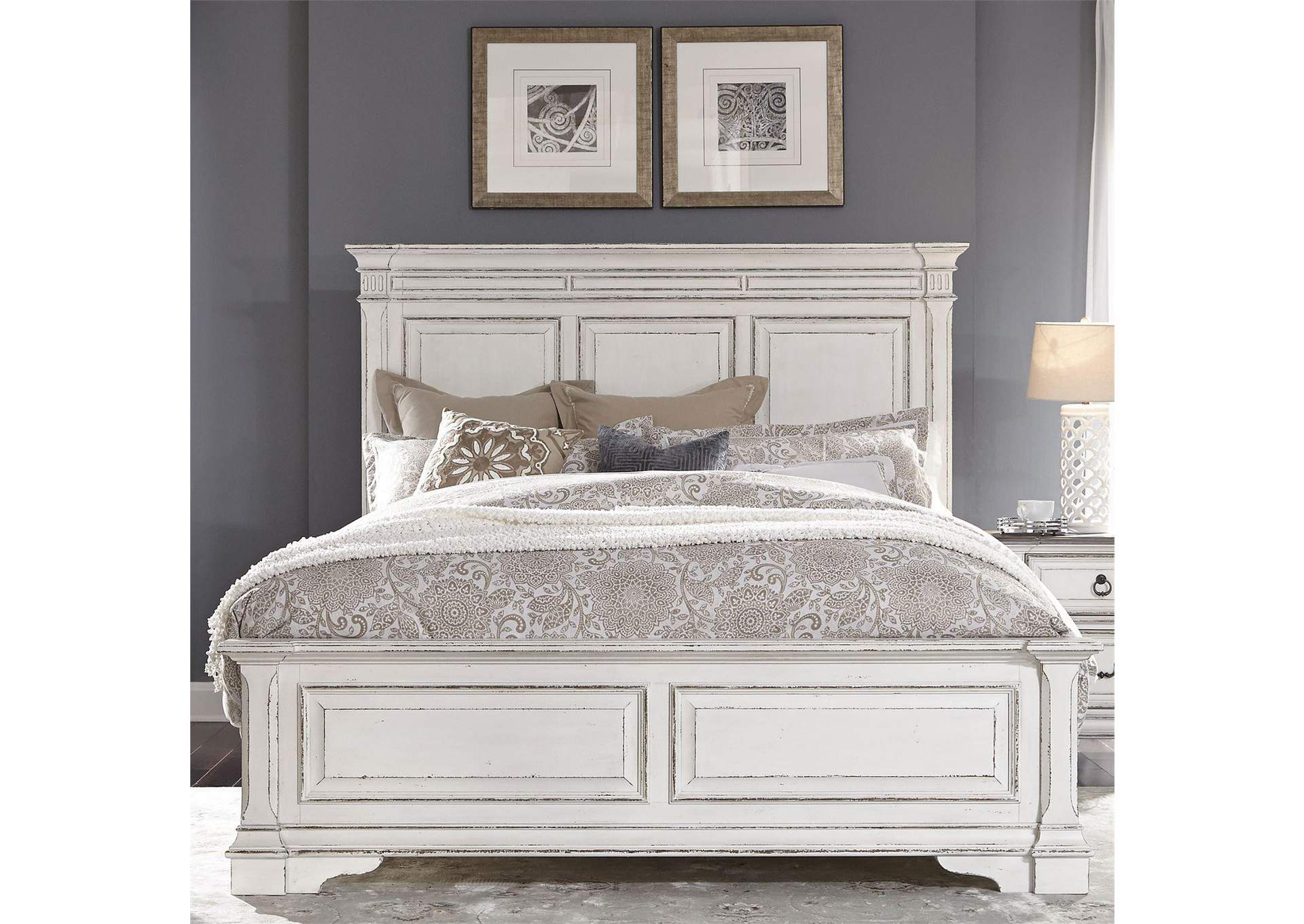 Abbey Park Queen Panel Bed,Liberty