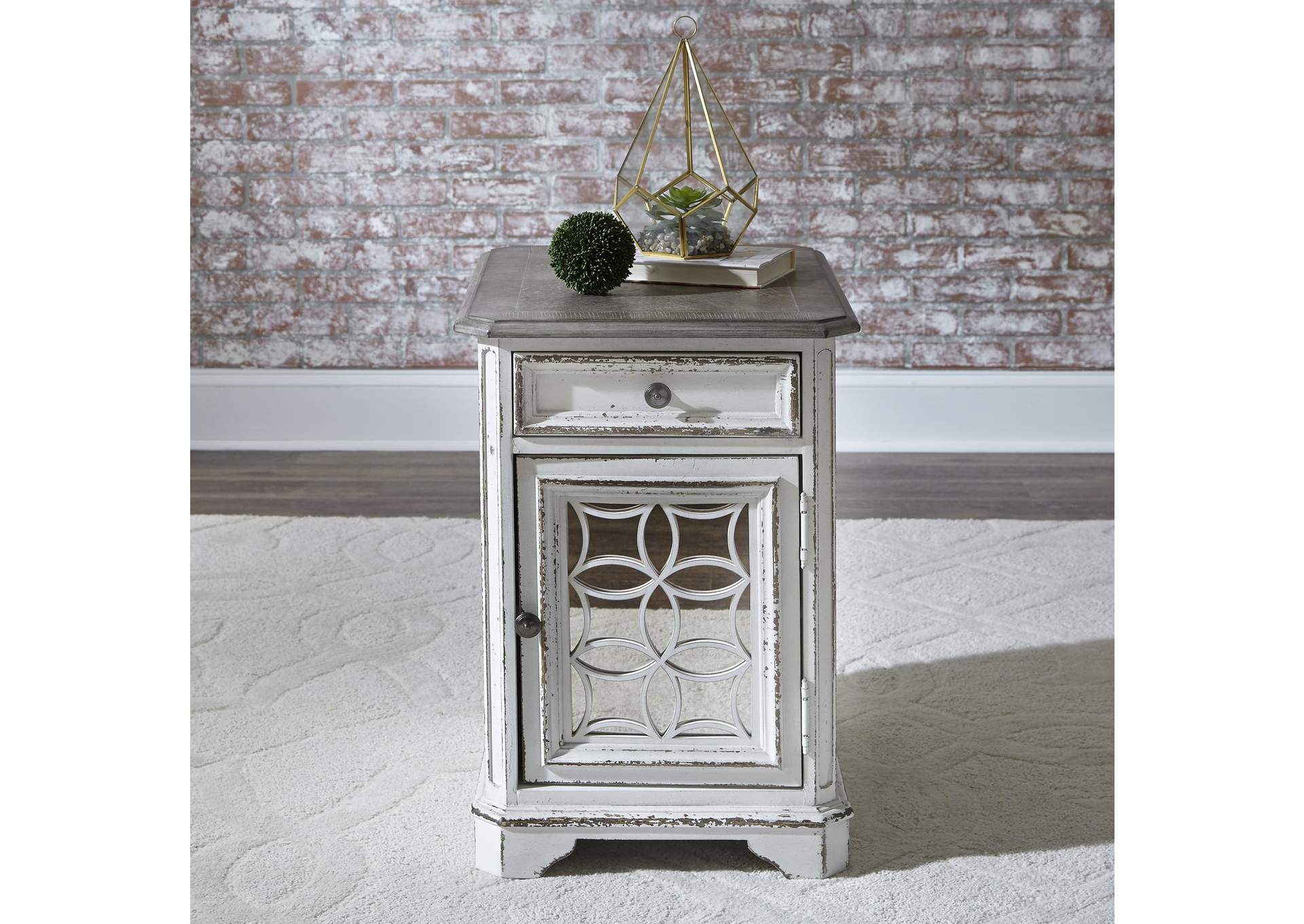 Magnolia Manor Chair Side Table,Liberty