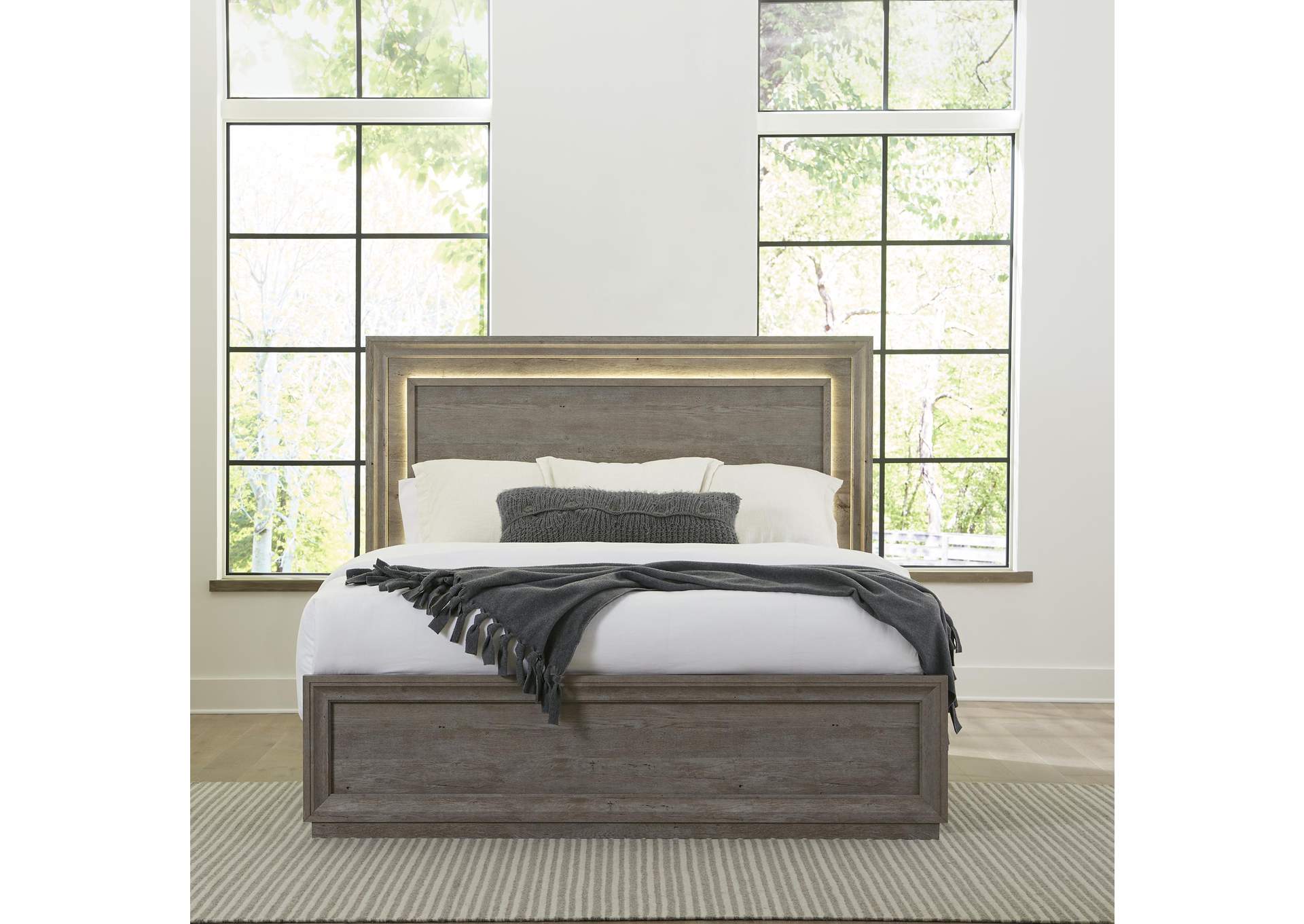 Horizons King Panel Bed,Liberty