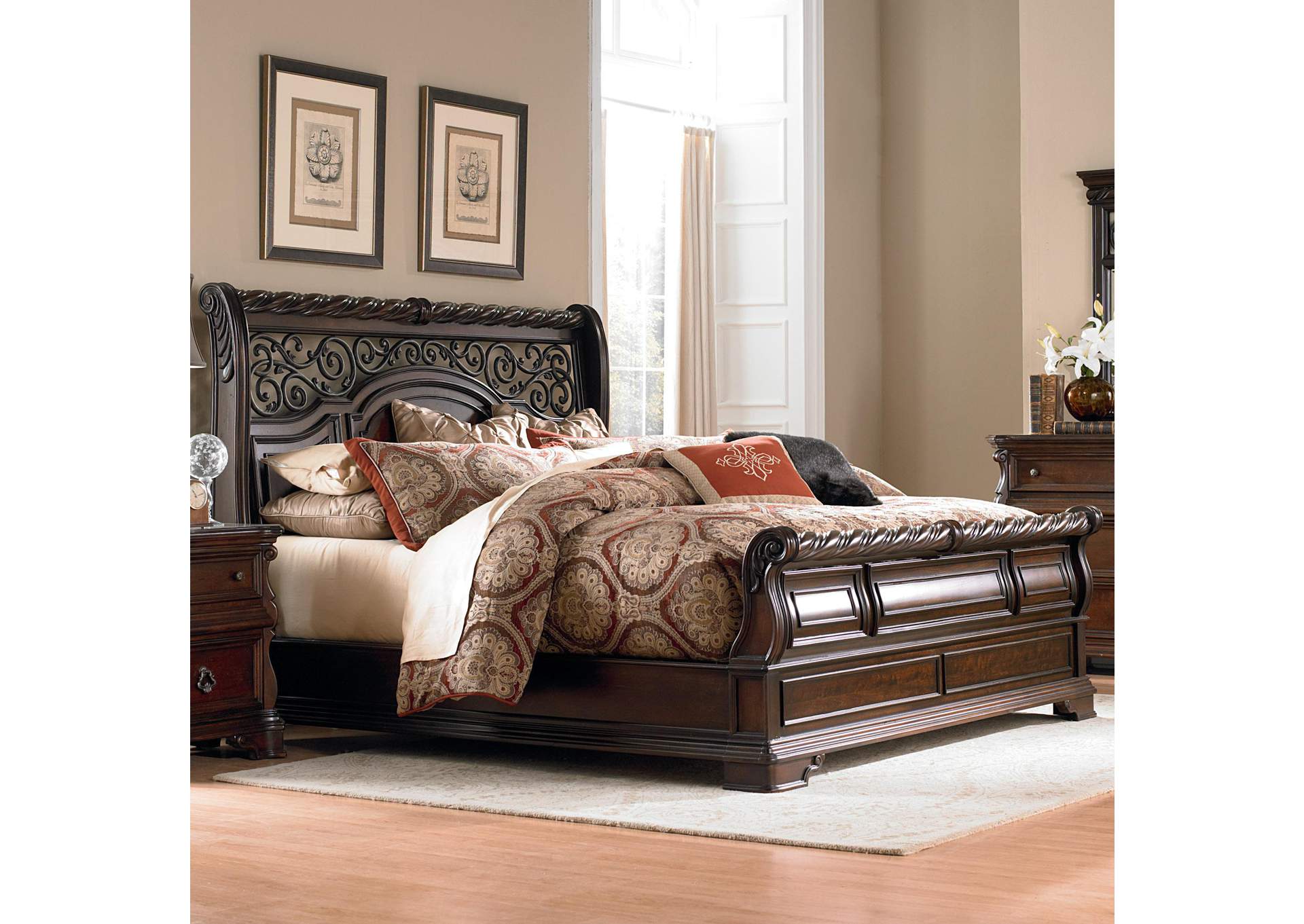 Arbor Place King Sleigh Bed,Liberty