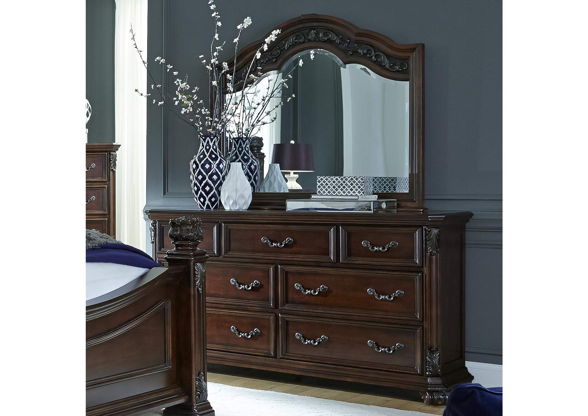 Messina Estates 7 Drawer Dresser,Liberty