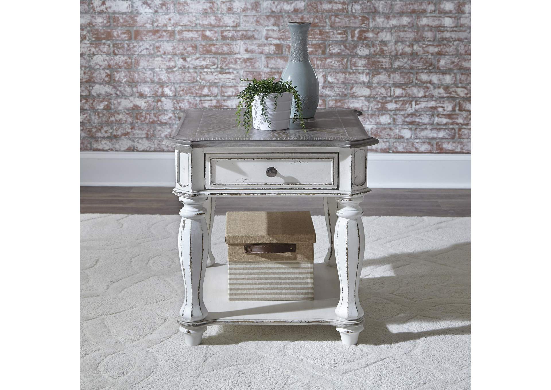 Magnolia Manor End Table,Liberty