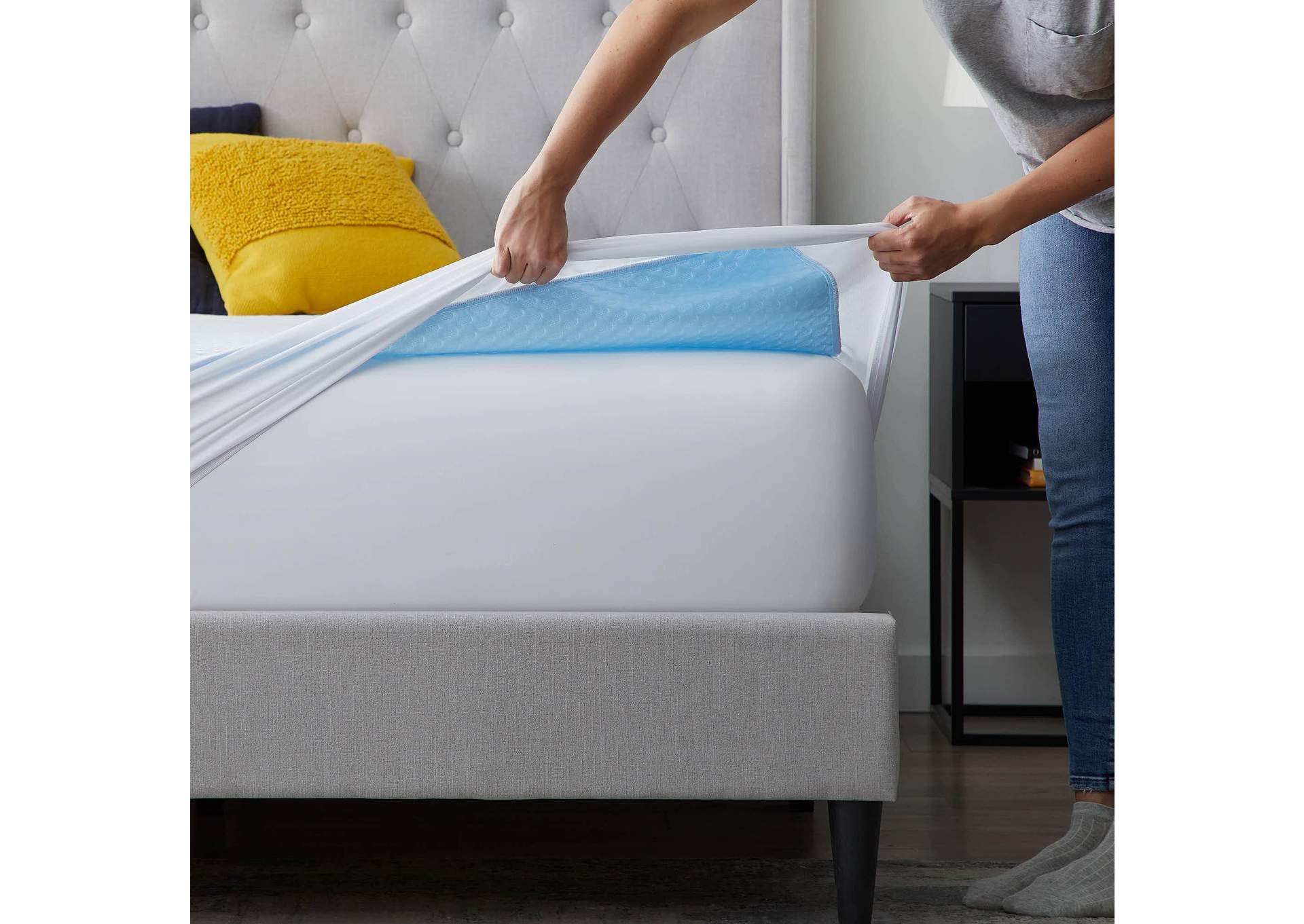 Weekender Weekender &trade; Cooling King Mattress Topper,Malouf