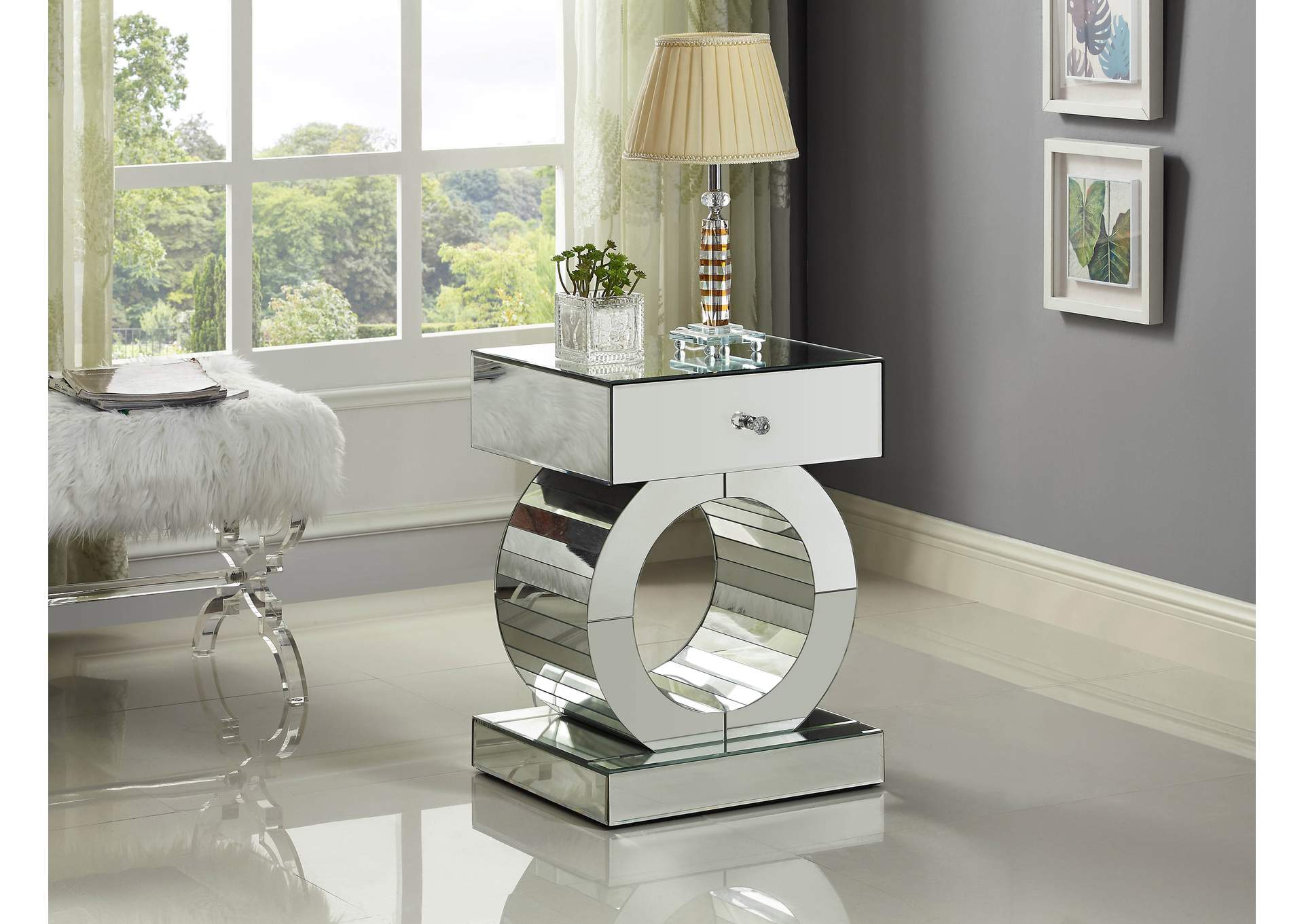 Jocelyn End Table,Meridian Furniture