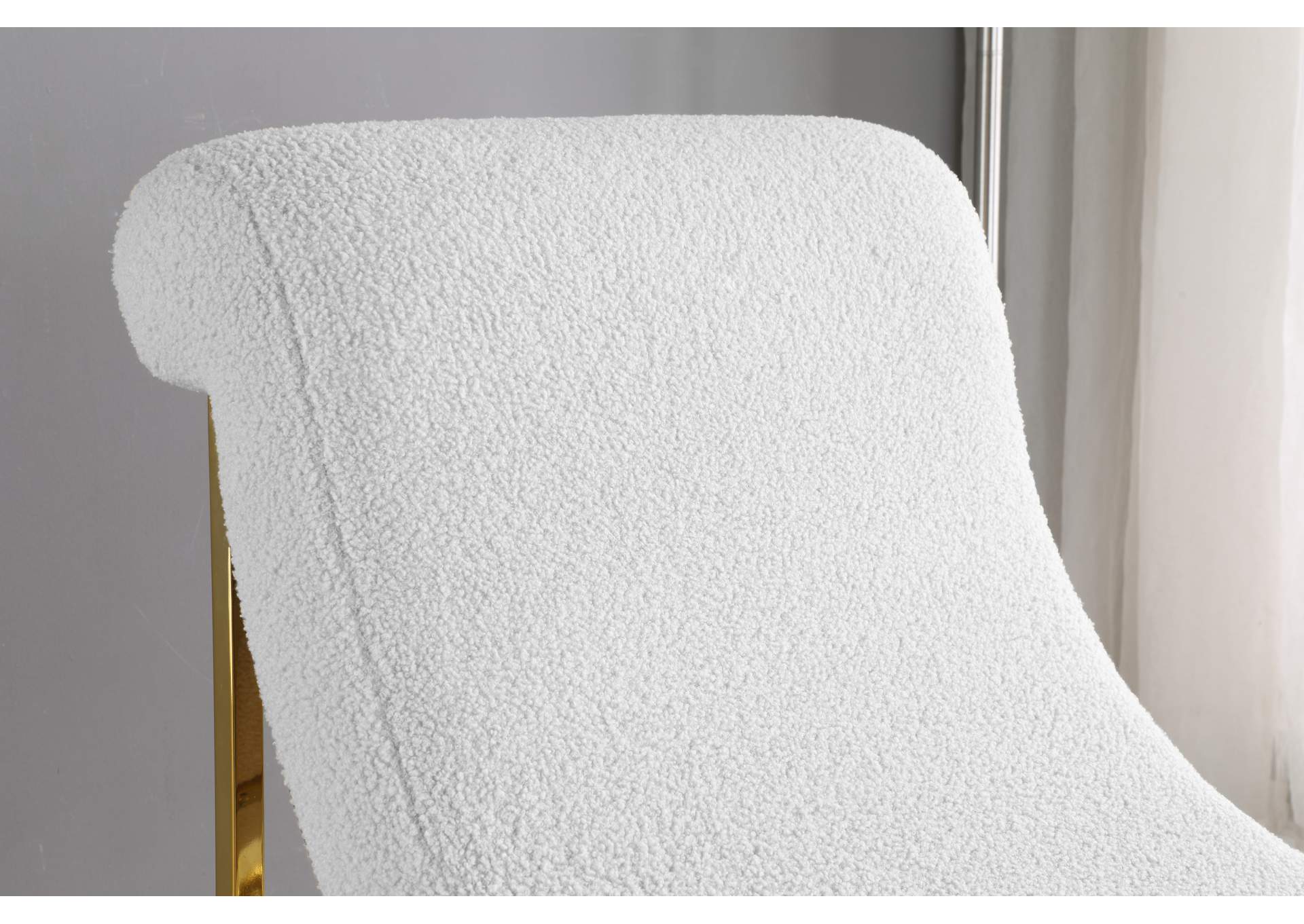 Nube White Faux Sheepskin Fur Accent Chair,Meridian Furniture