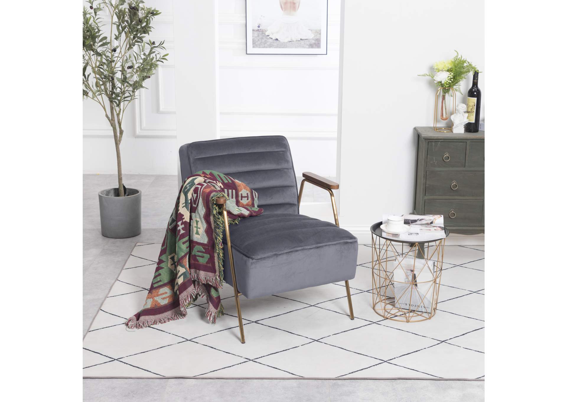 Woodford Grey Velvet Accent Chair,Meridian Furniture