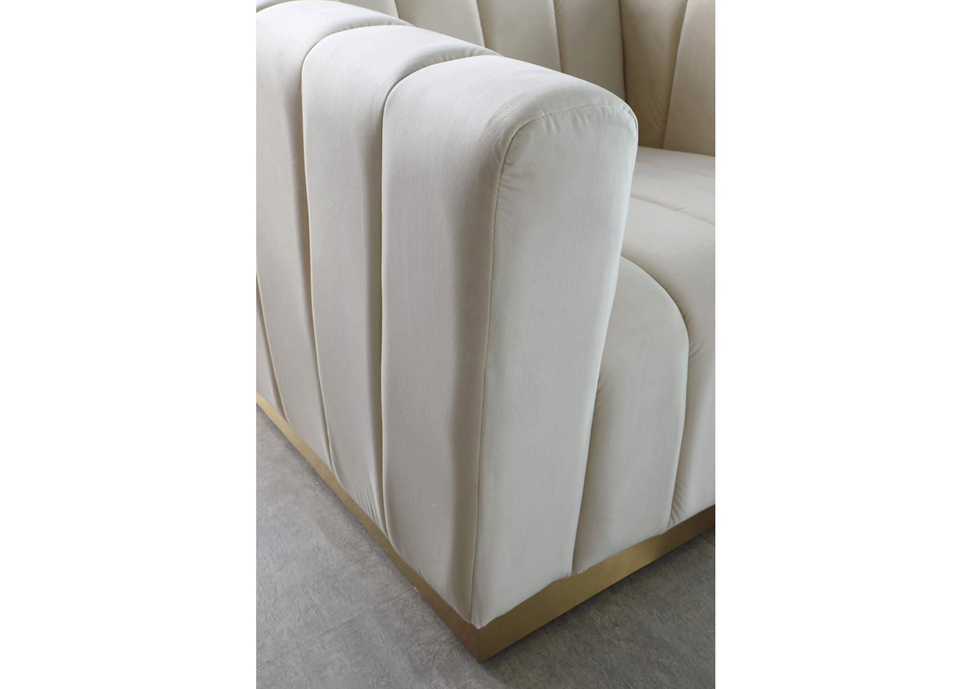 Marlon Cream Velvet Loveseat,Meridian Furniture