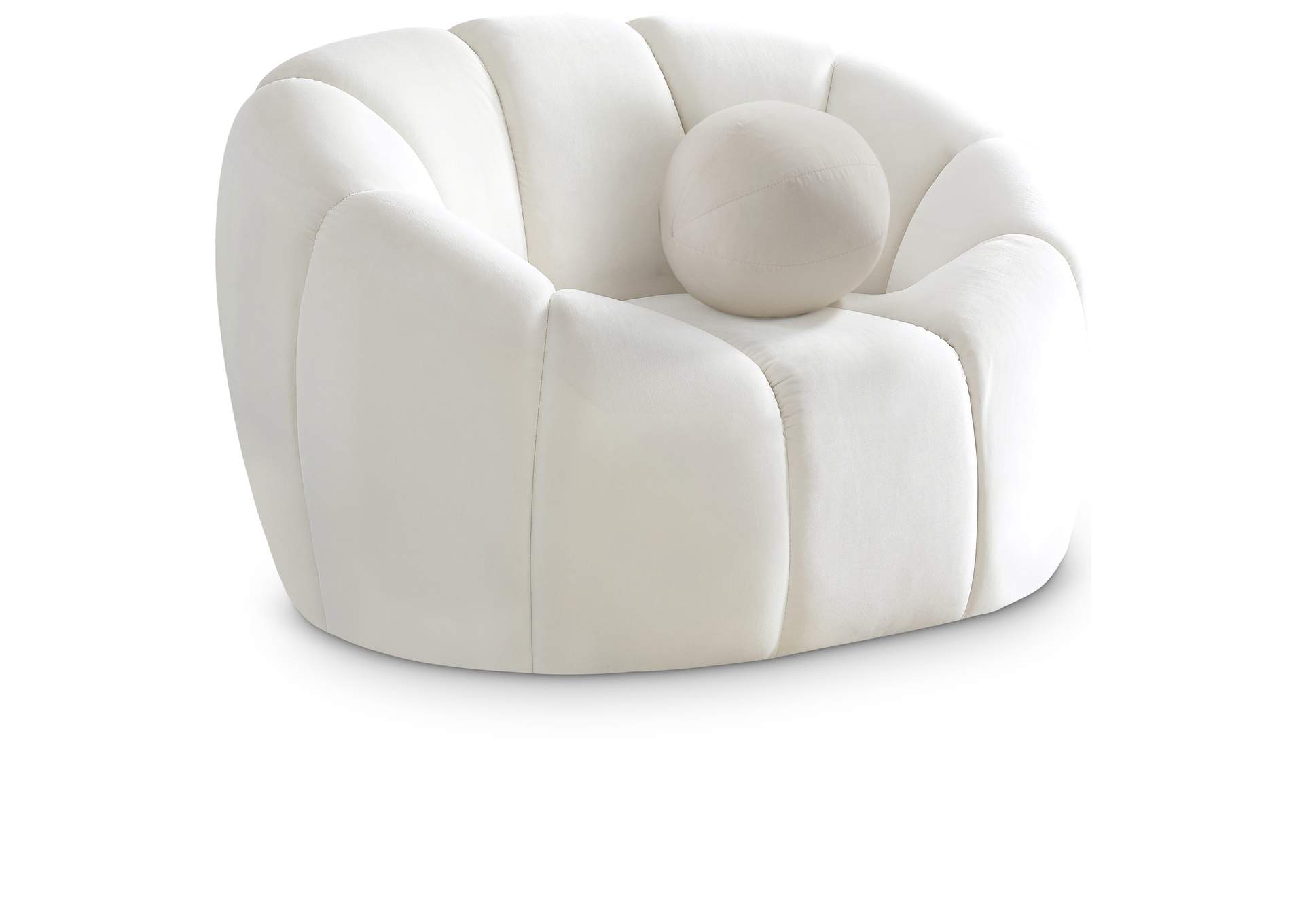 Elijah Cream Velvet Chair,Meridian Furniture