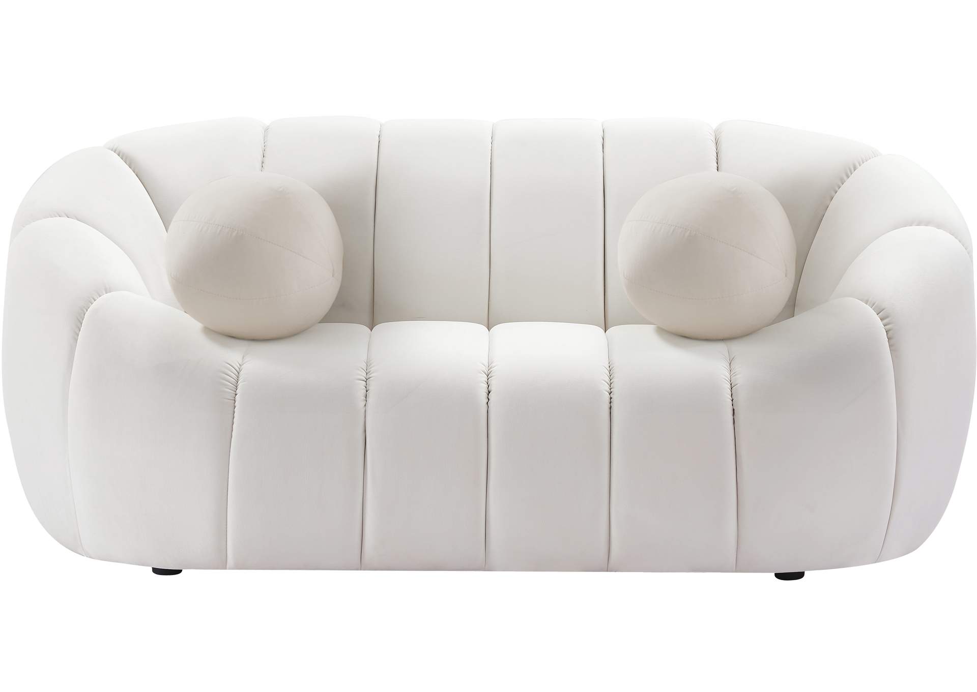 Elijah Cream Velvet Loveseat,Meridian Furniture