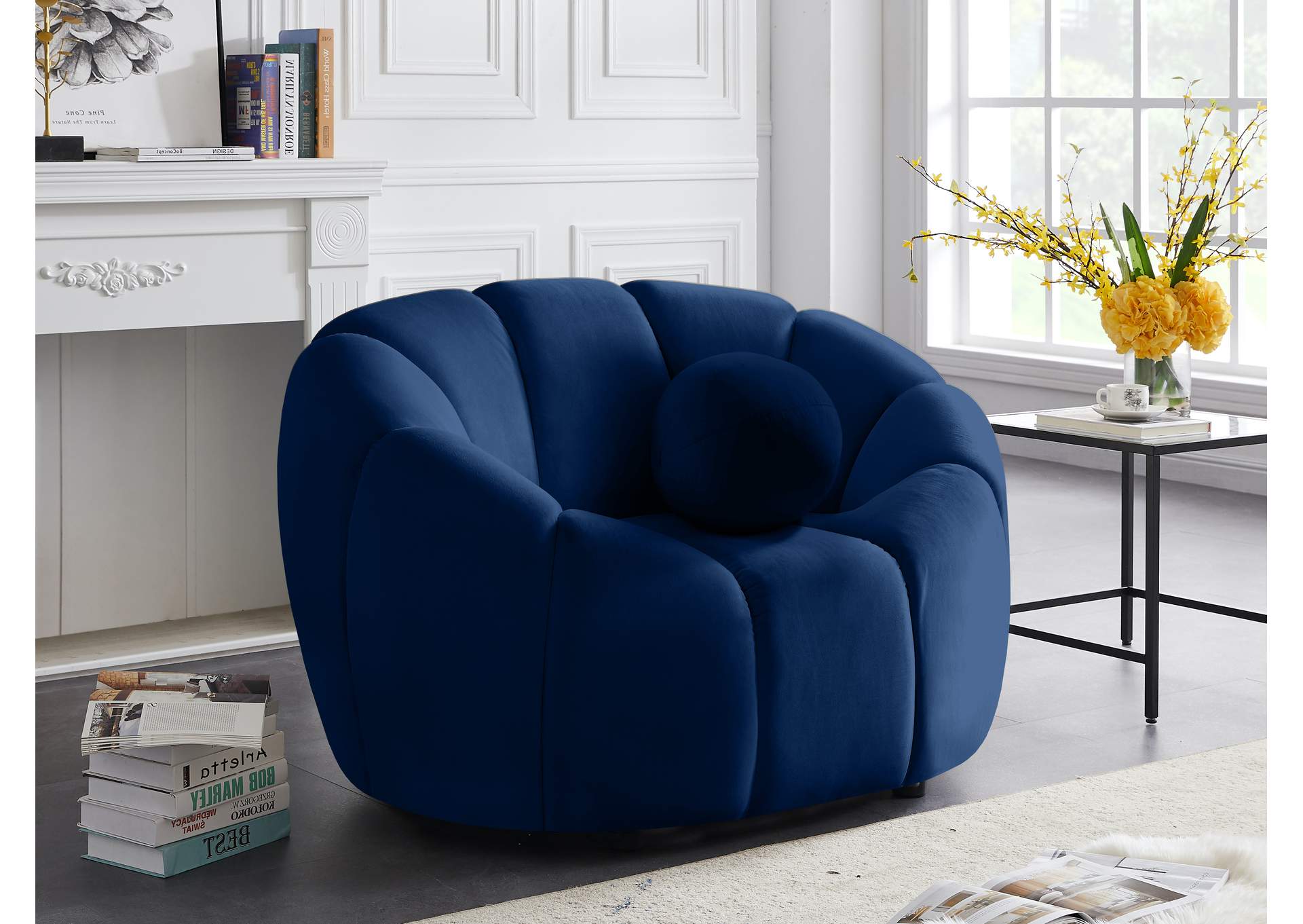 Elijah Navy Velvet Chair,Meridian Furniture