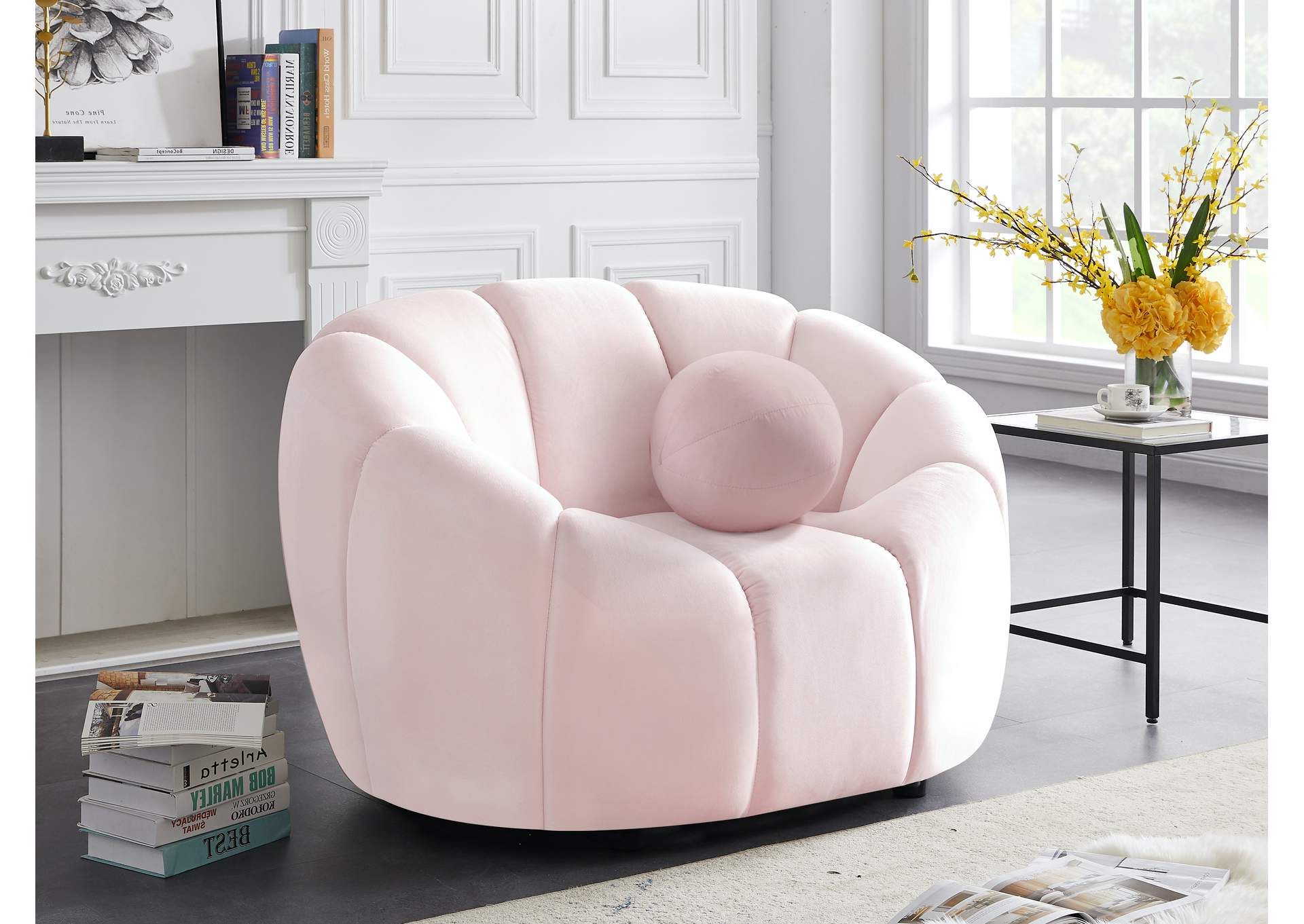 Elijah Pink Velvet Chair,Meridian Furniture