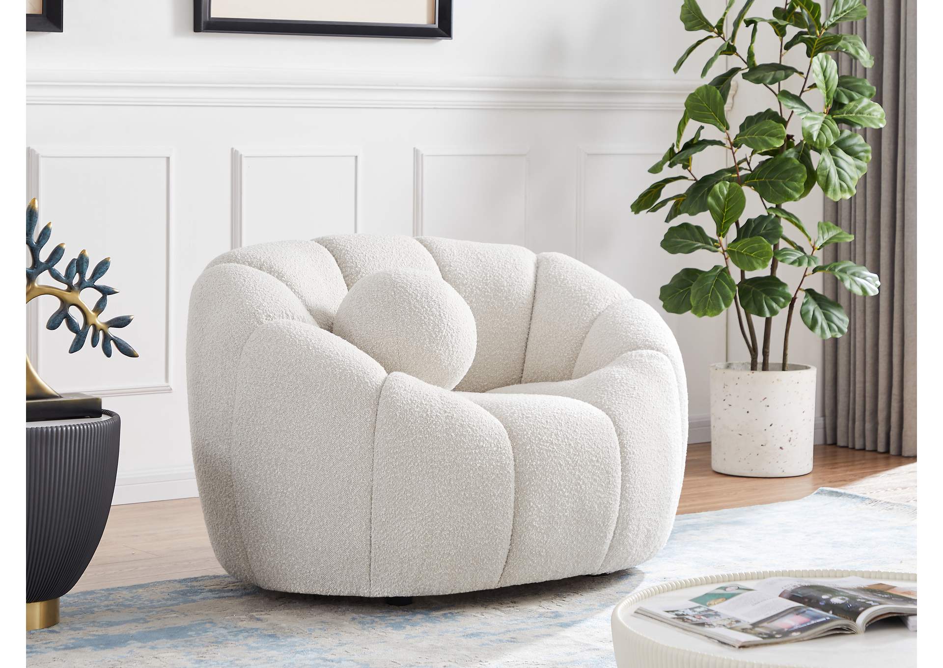 Elijah Cream Boucle Fabric Chair,Meridian Furniture