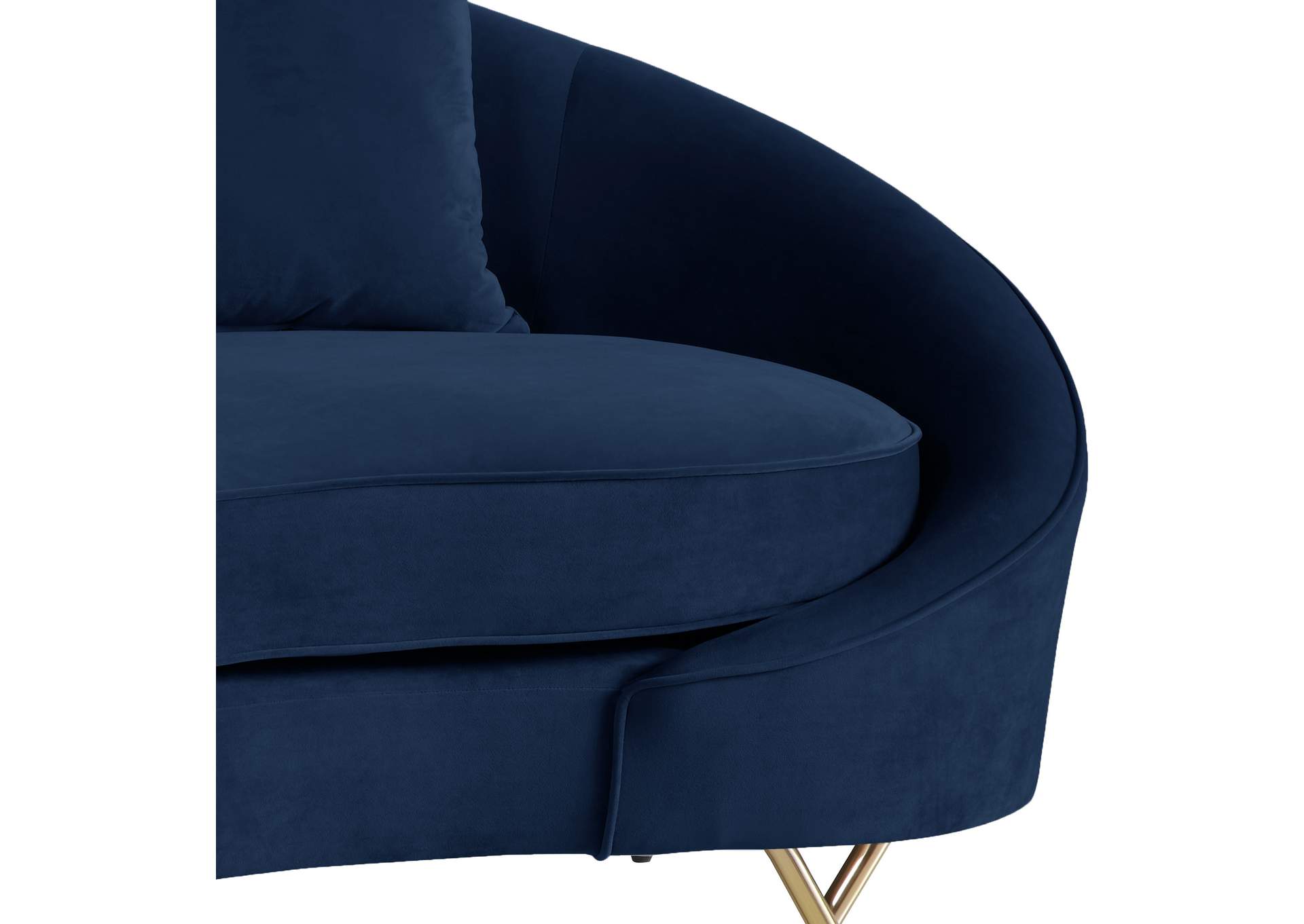 Serpentine Navy Velvet Loveseat,Meridian Furniture