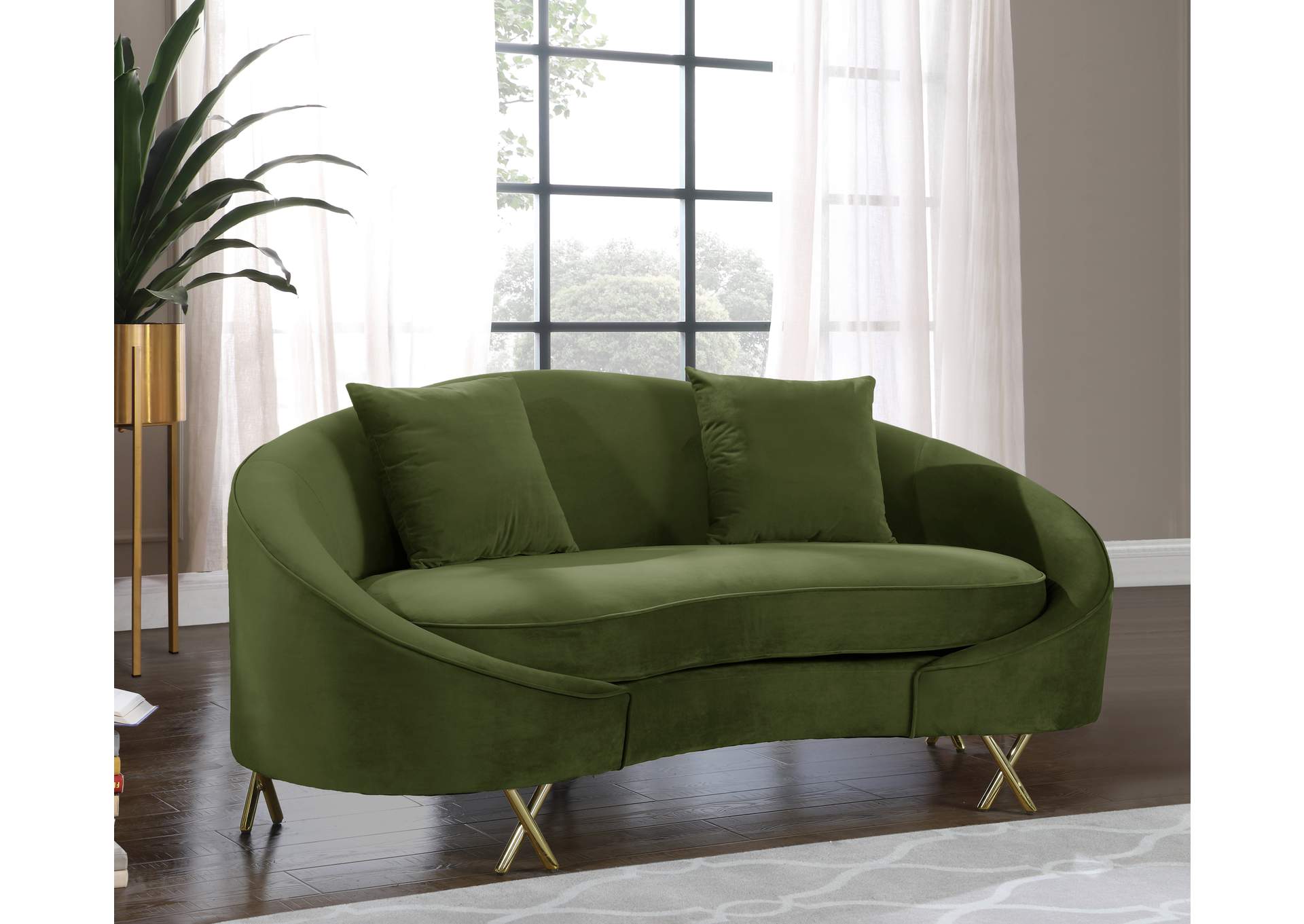 Serpentine Olive Velvet Loveseat,Meridian Furniture