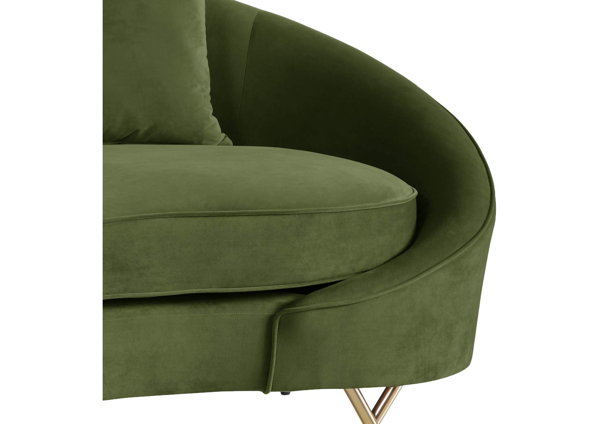 Serpentine Olive Velvet Loveseat,Meridian Furniture