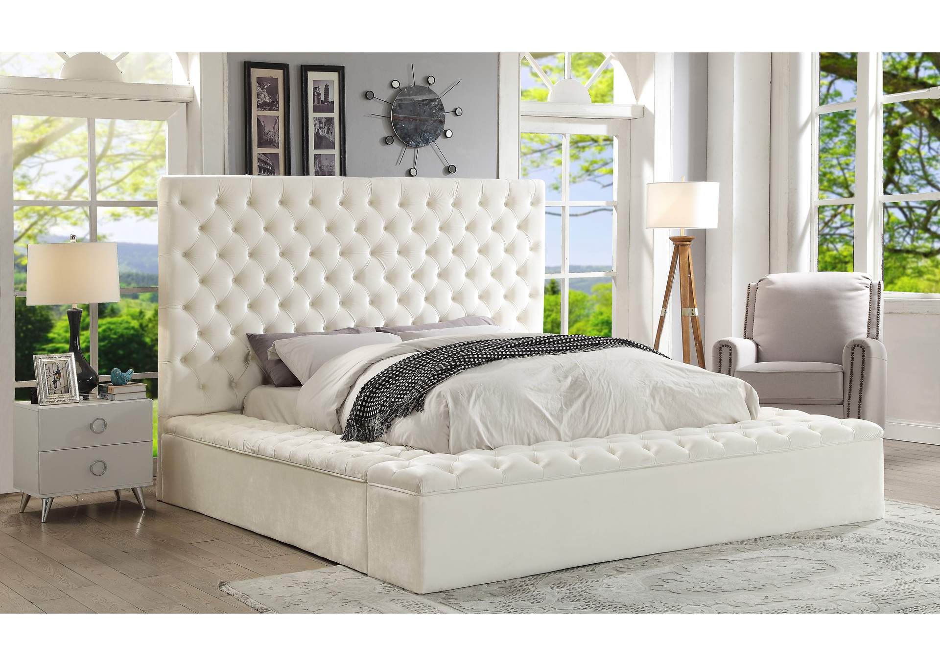 Bliss White Velvet King Bed (3 Boxes),Meridian Furniture