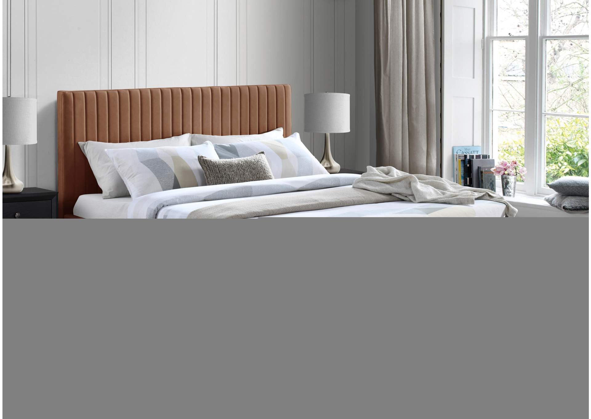 Gallo Cognac Faux Leather King Bed,Meridian Furniture