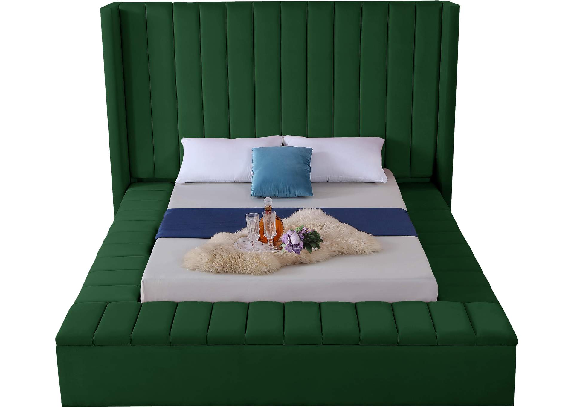 Kiki Green Velvet King Bed (3 Boxes),Meridian Furniture