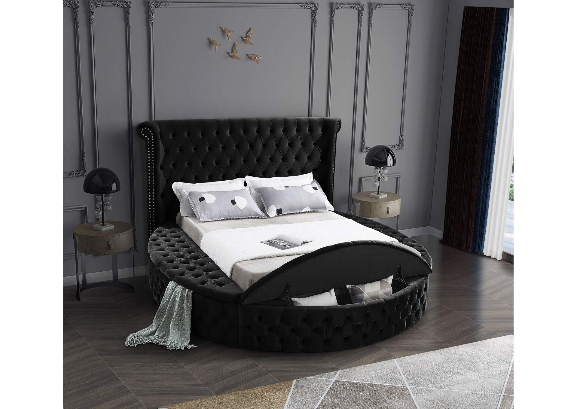 Luxus Black Velvet King Bed (3 Boxes),Meridian Furniture