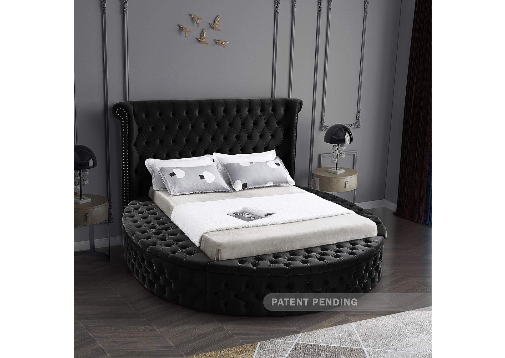 Luxus Black Velvet Queen Bed (3 Boxes),Meridian Furniture