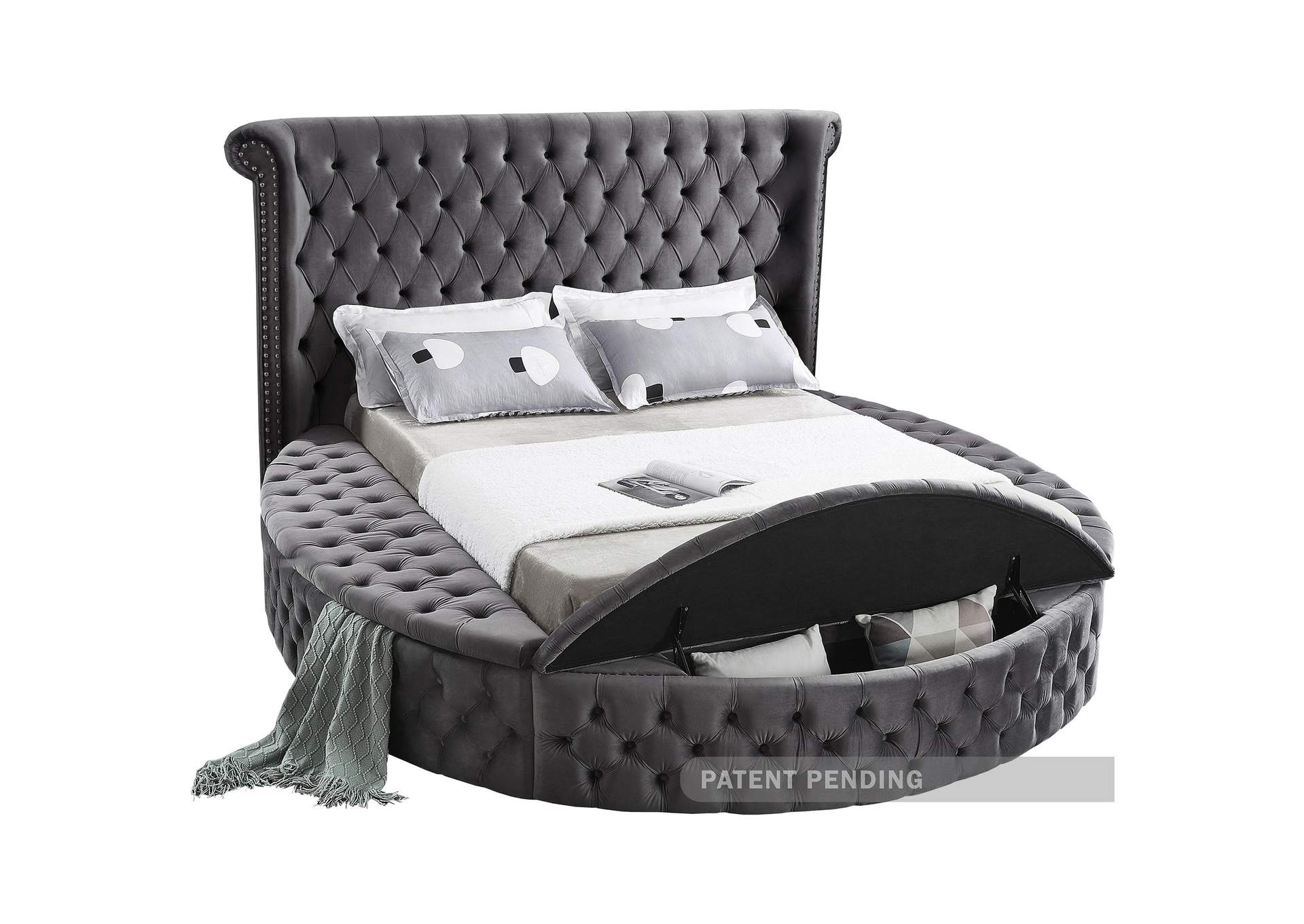 Luxus Grey Velvet King Bed (3 Boxes),Meridian Furniture