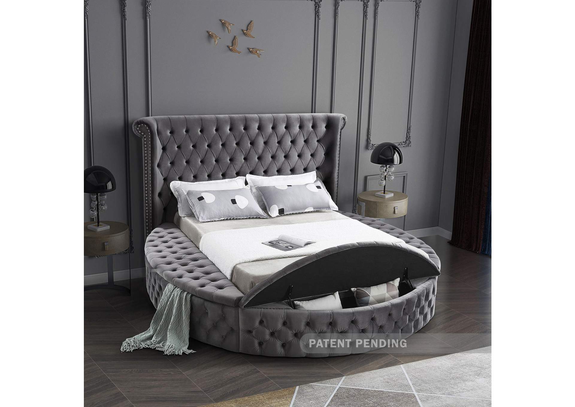 Luxus Grey Velvet King Bed (3 Boxes),Meridian Furniture